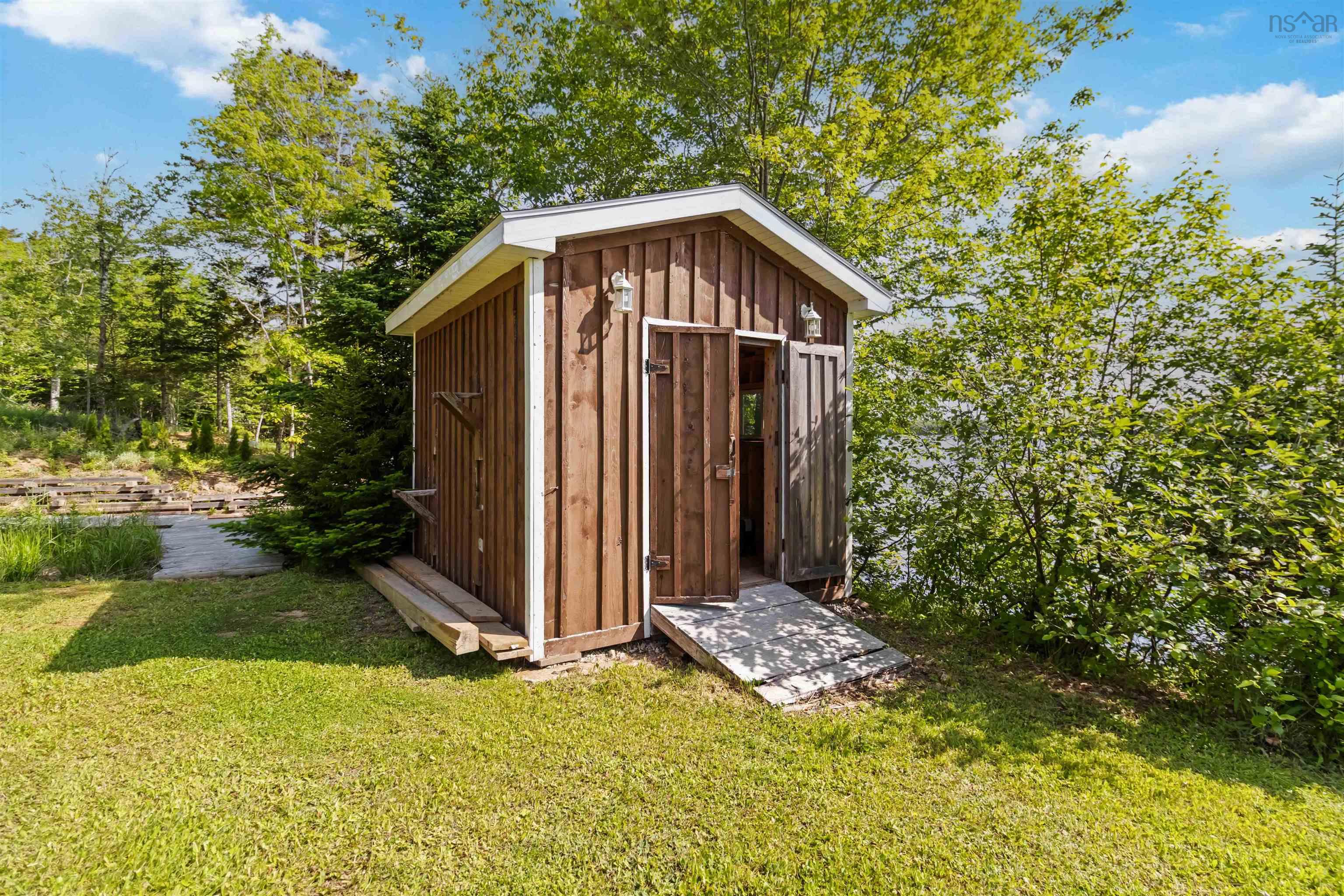 $749,000.00: 110 Oakridge Road, Mill Road