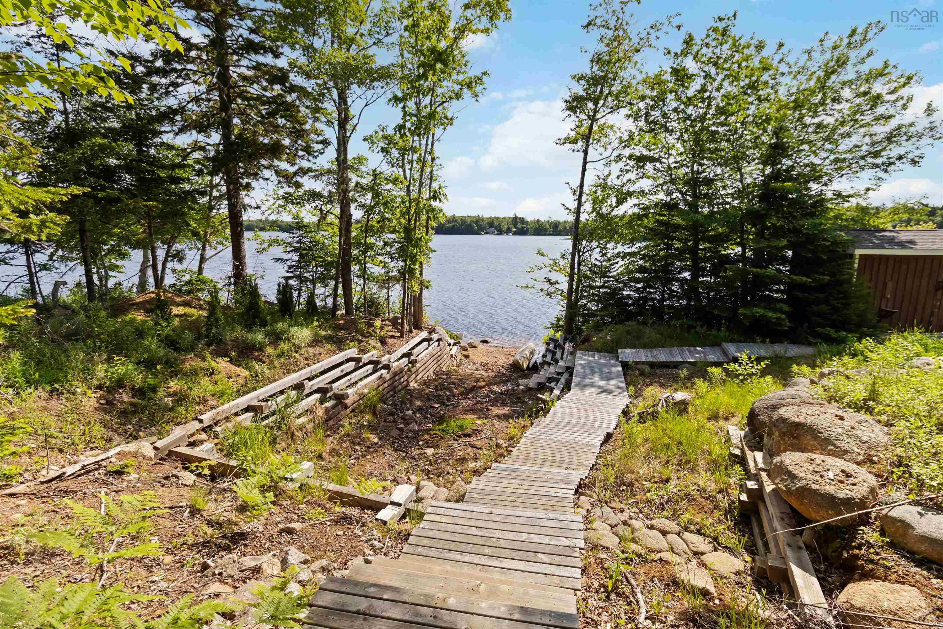 $749,000.00: 110 Oakridge Road, Mill Road