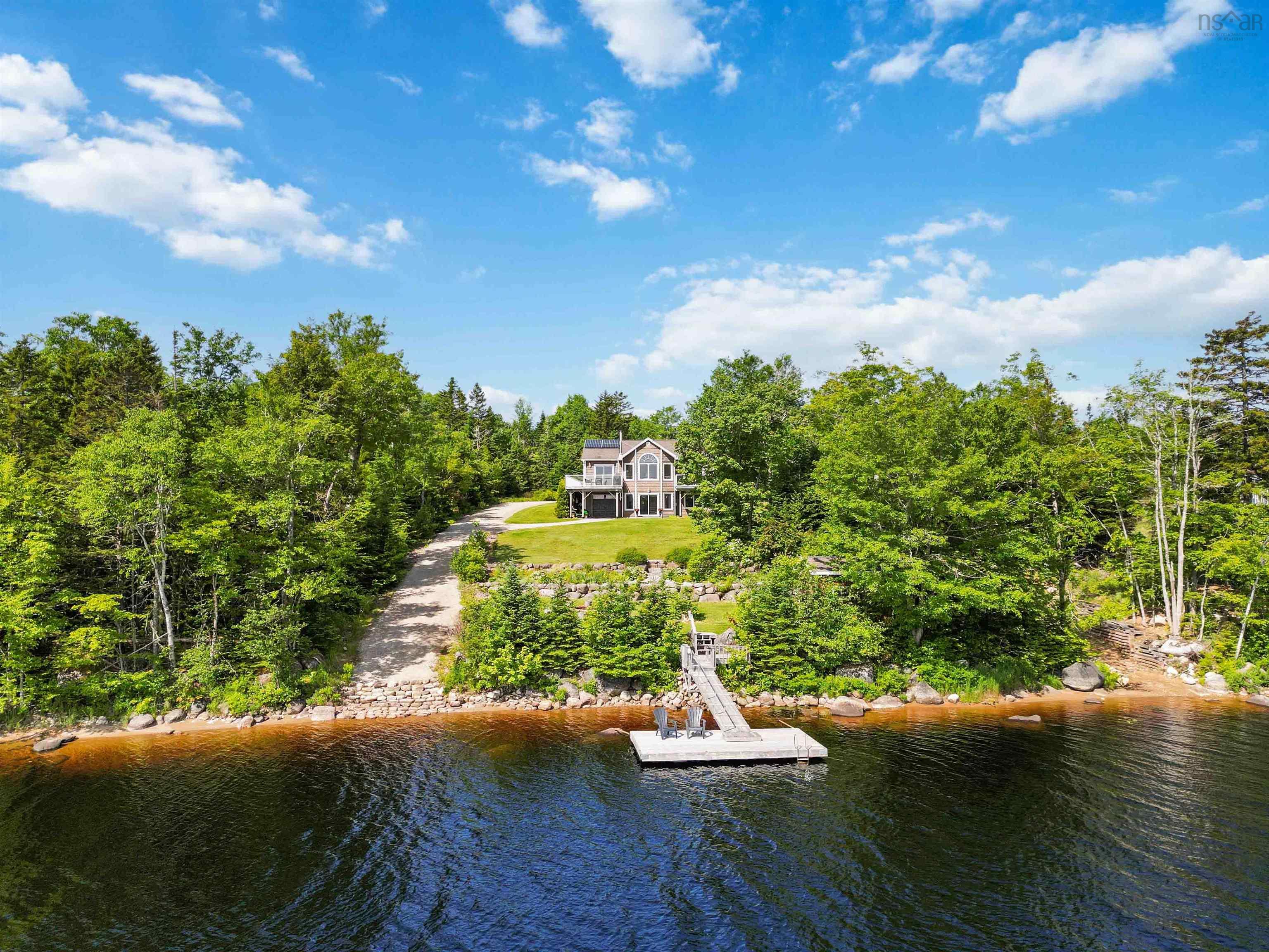 $749,000.00: 110 Oakridge Road, Mill Road