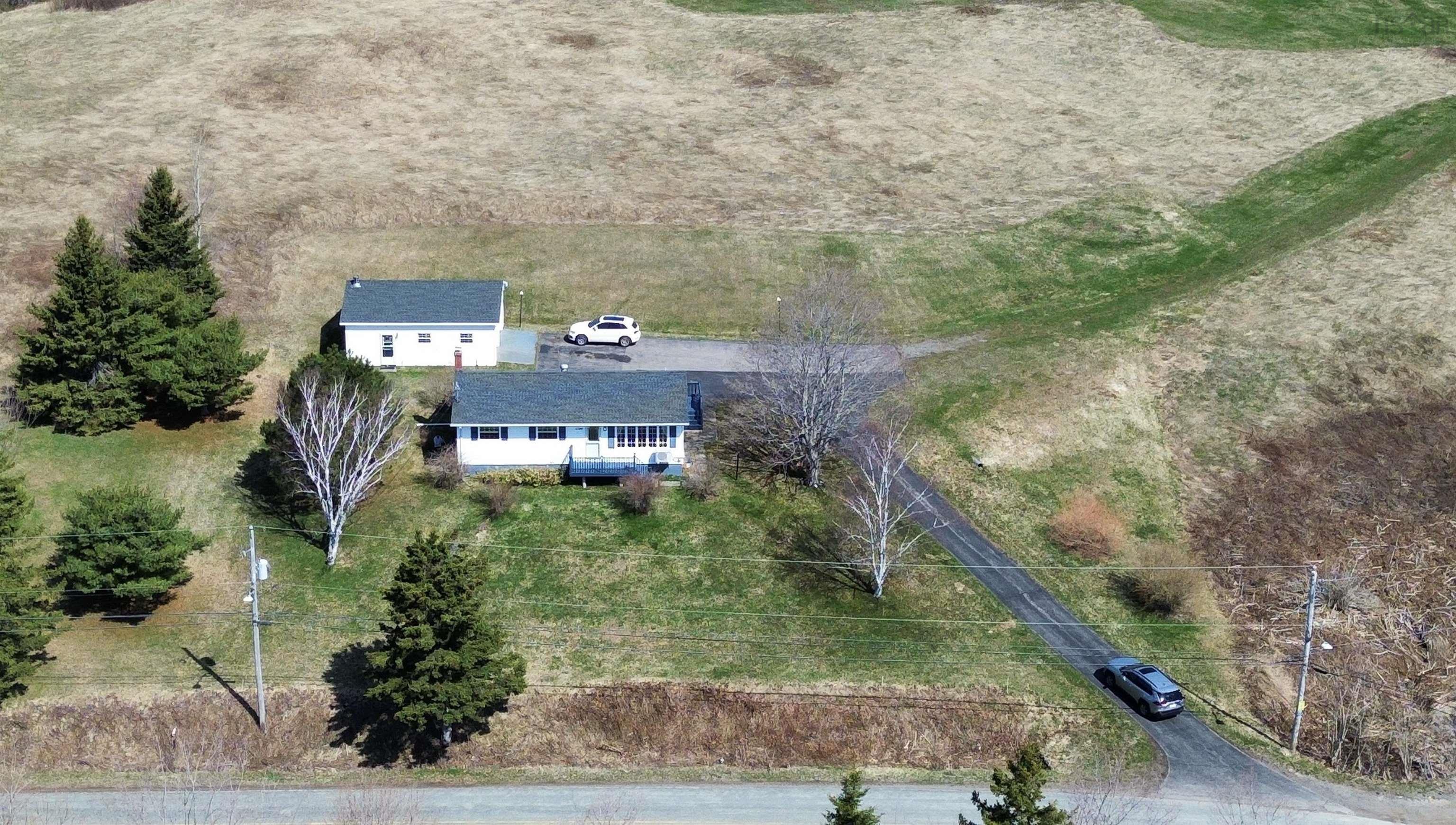$329,900.00: 1584 Hillside Boularderie Road, Hillside Boularderie