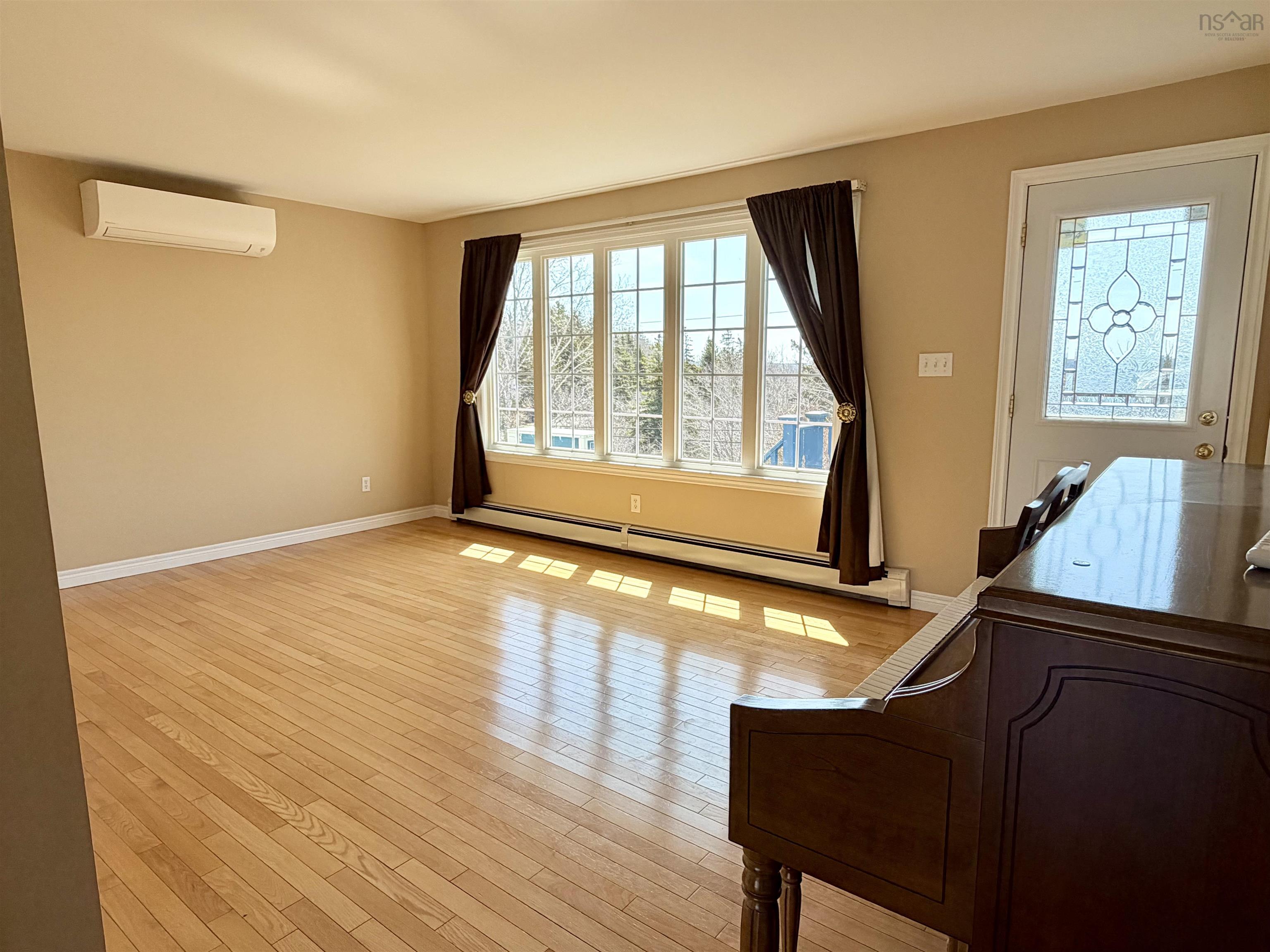 $329,900.00: 1584 Hillside Boularderie Road, Hillside Boularderie