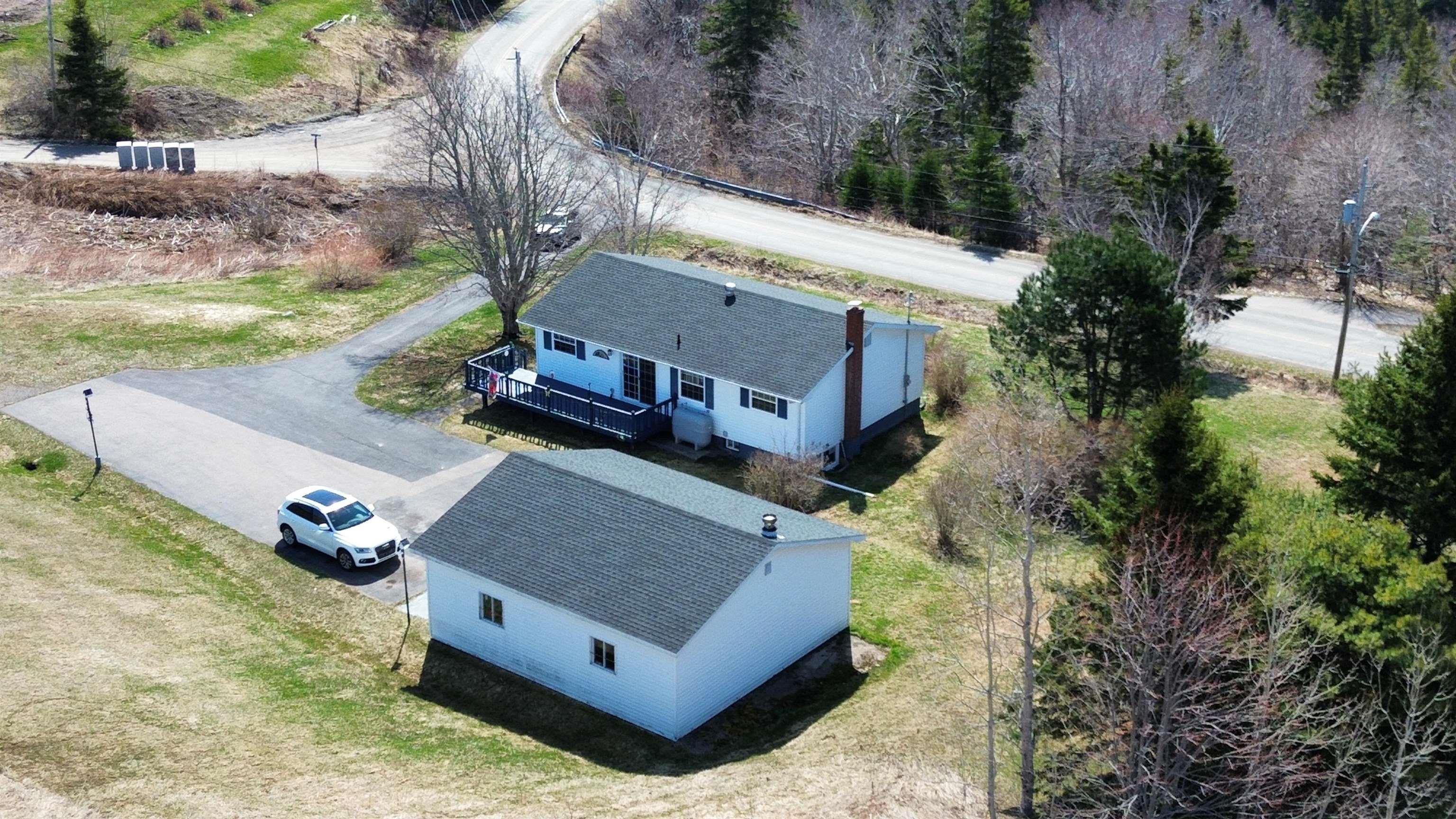 $329,900.00: 1584 Hillside Boularderie Road, Hillside Boularderie