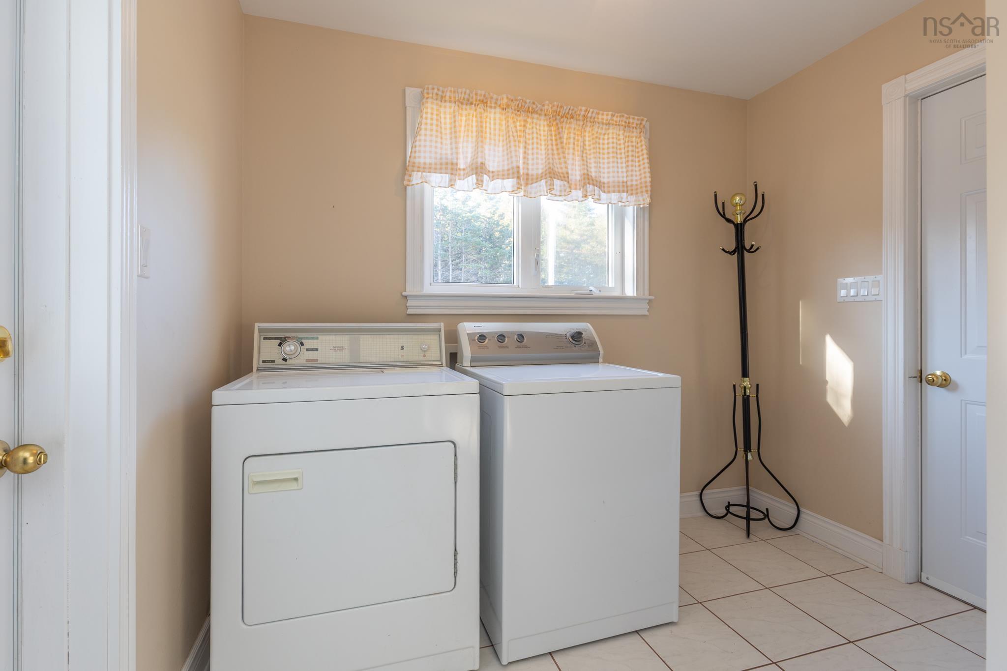 $739,000.00: 12 Homecrest Terrace, Pleasant Valley