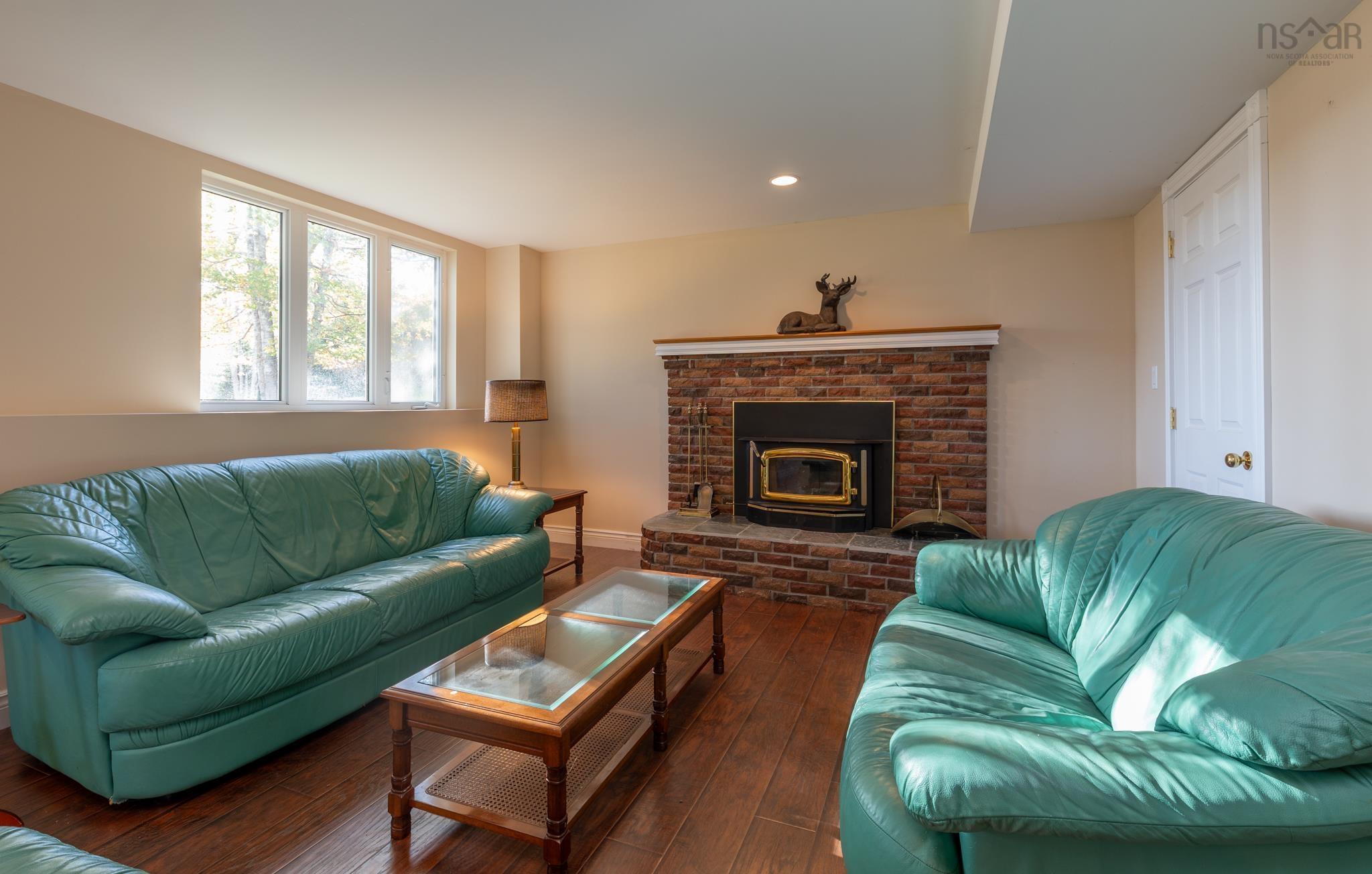 $739,000.00: 12 Homecrest Terrace, Pleasant Valley