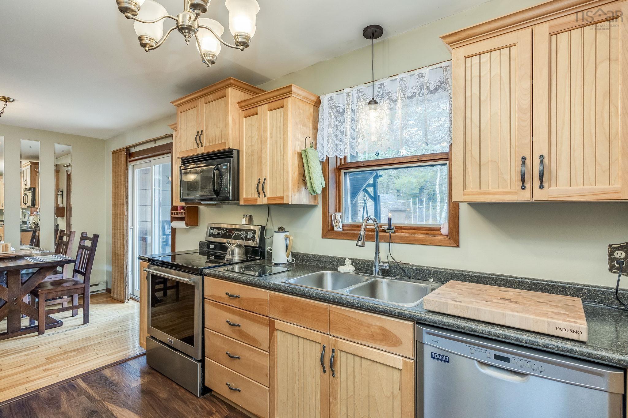 $474,900.00: 1353 Highway 1, East Kingston