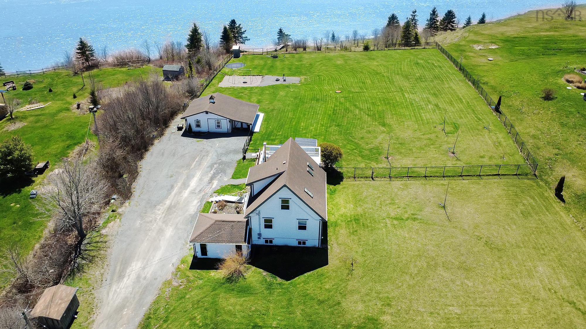 $549,900.00: 1158 Avondale Road, Poplar Grove