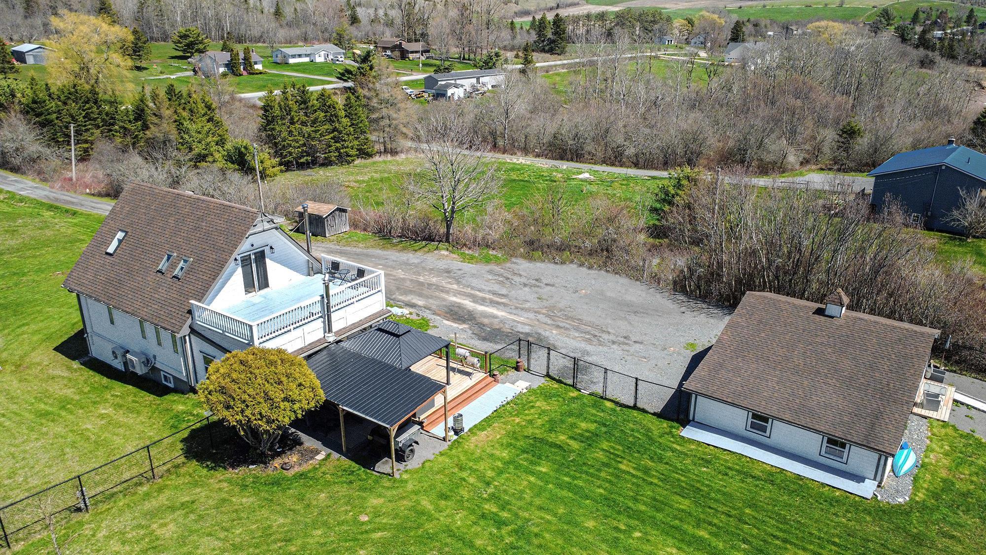 $549,900.00: 1158 Avondale Road, Poplar Grove