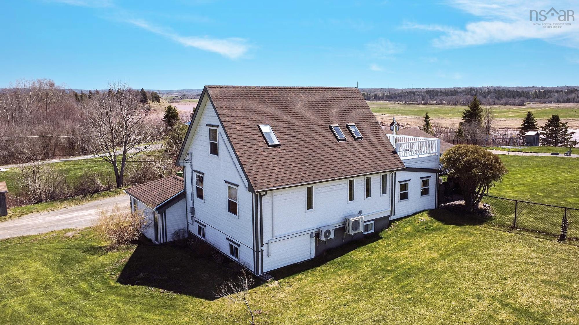 $549,900.00: 1158 Avondale Road, Poplar Grove