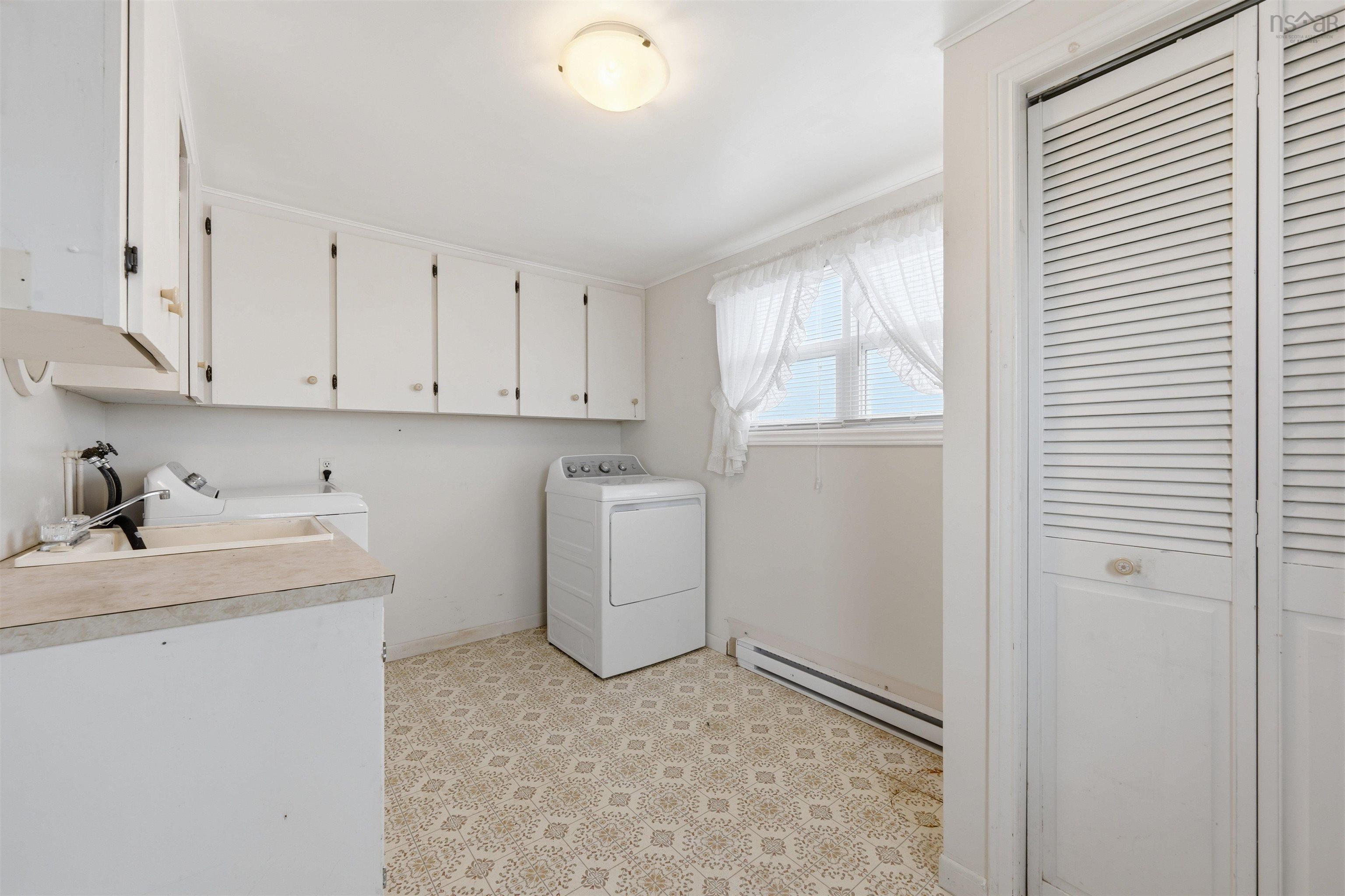 $249,900.00: 547 Little Harbour Road, Little Harbour