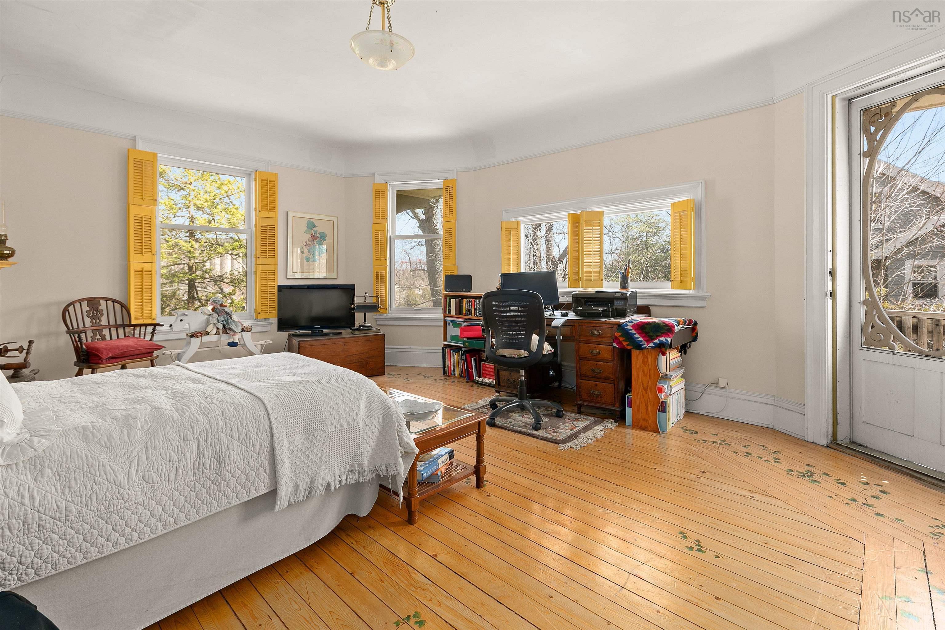870 Young Avenue, Halifax, NS (MLS 202610101)