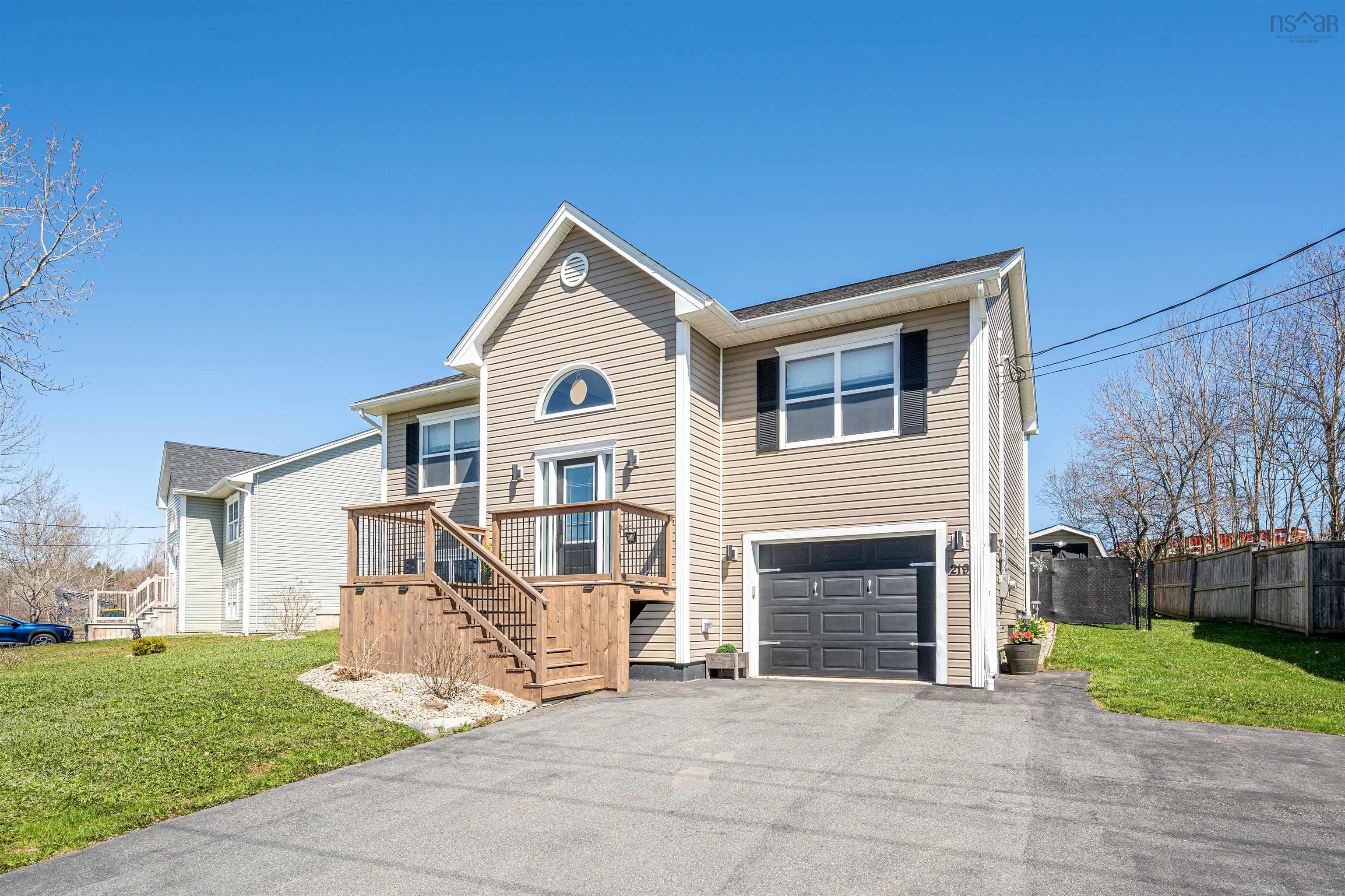 $599,900.00: 219 Beaver Bank RD, Beaver Bank