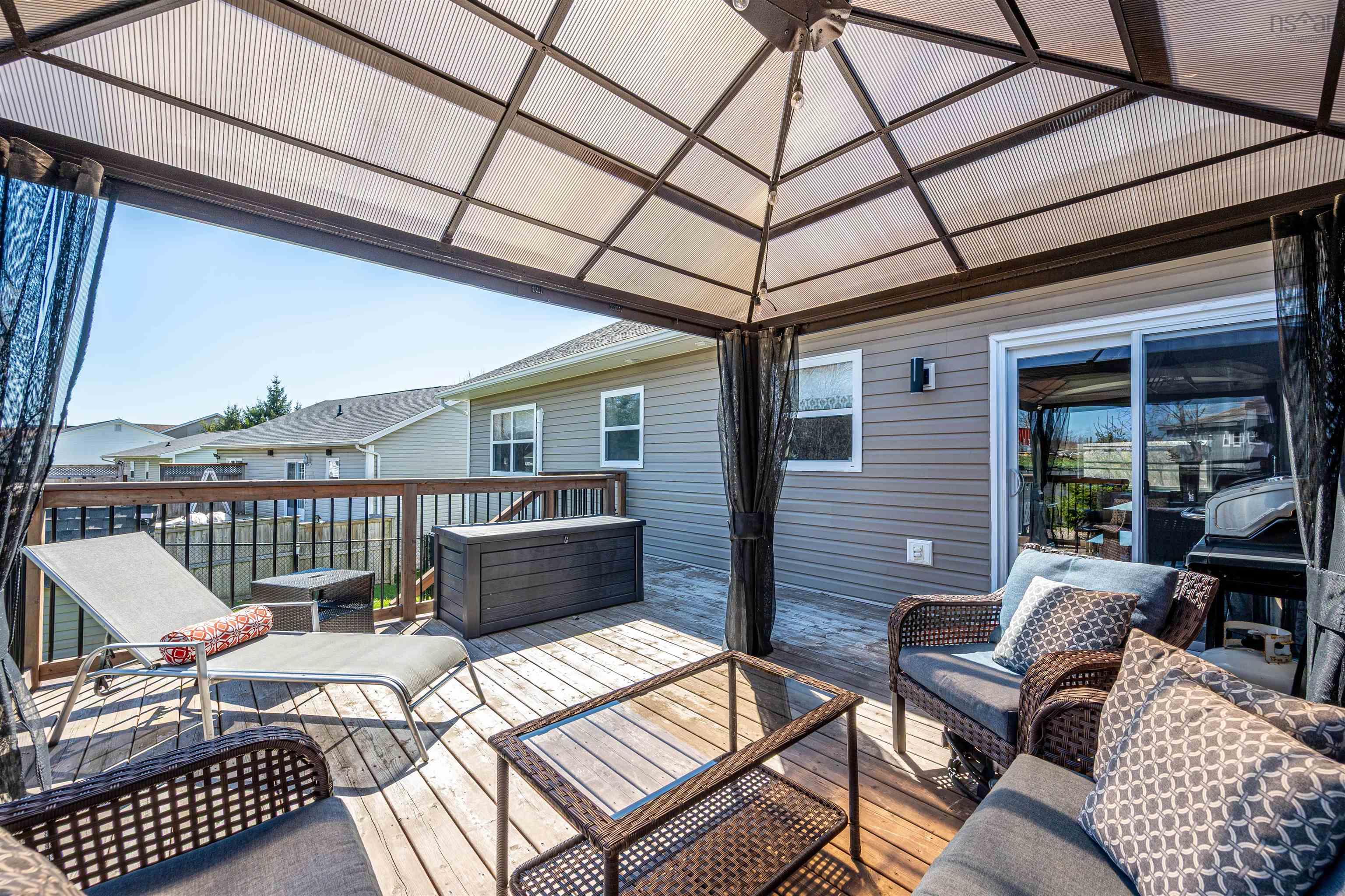 $599,900.00: 219 Beaver Bank RD, Beaver Bank