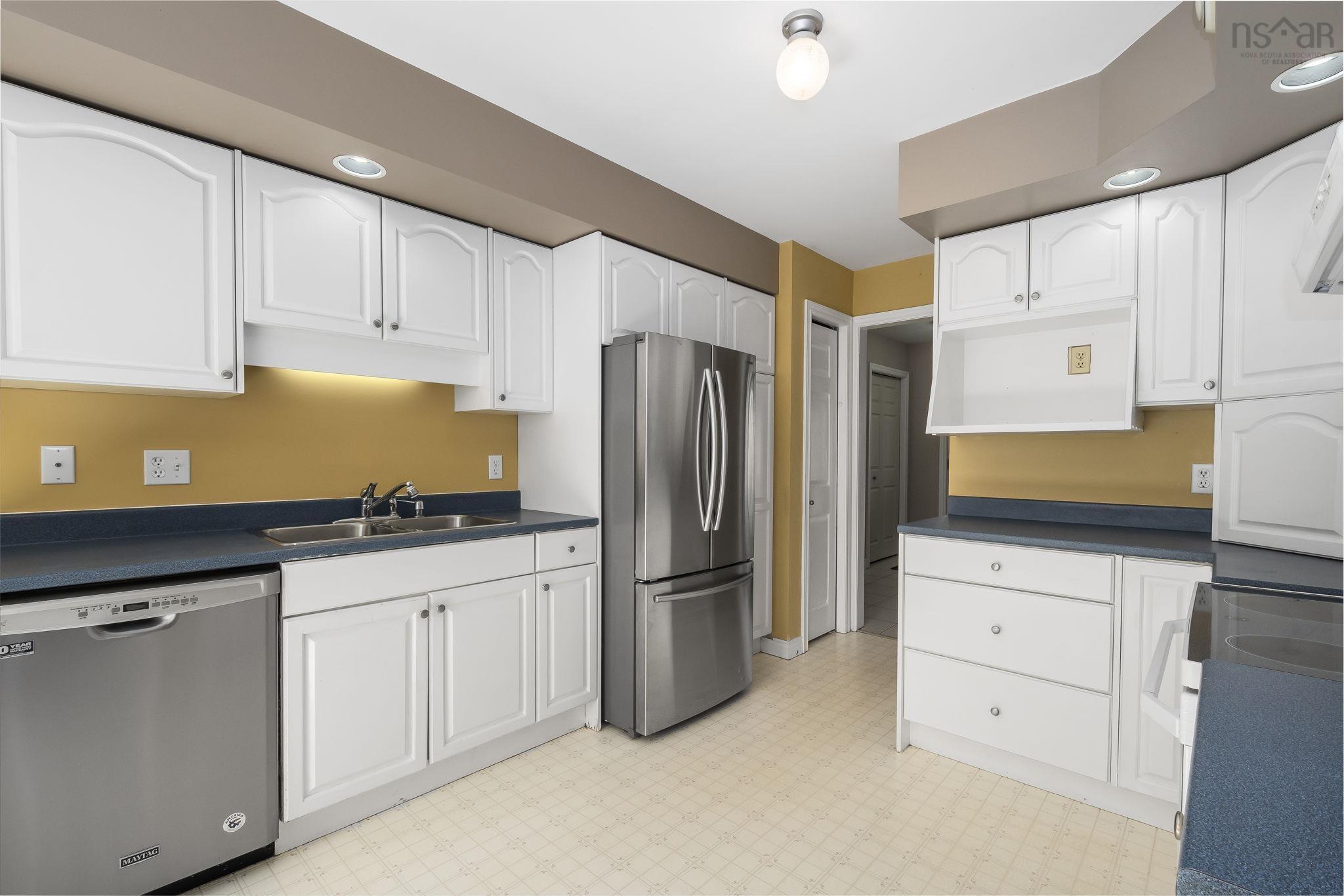 $599,900.00: 19 Columbo Drive, Dartmouth
