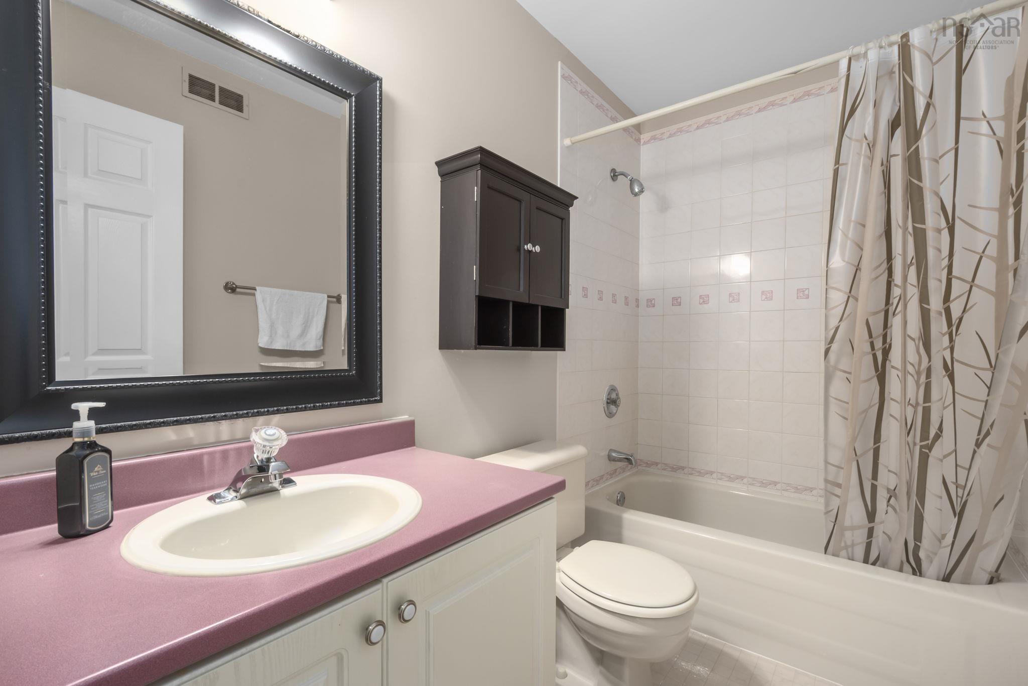 $599,900.00: 19 Columbo Drive, Dartmouth