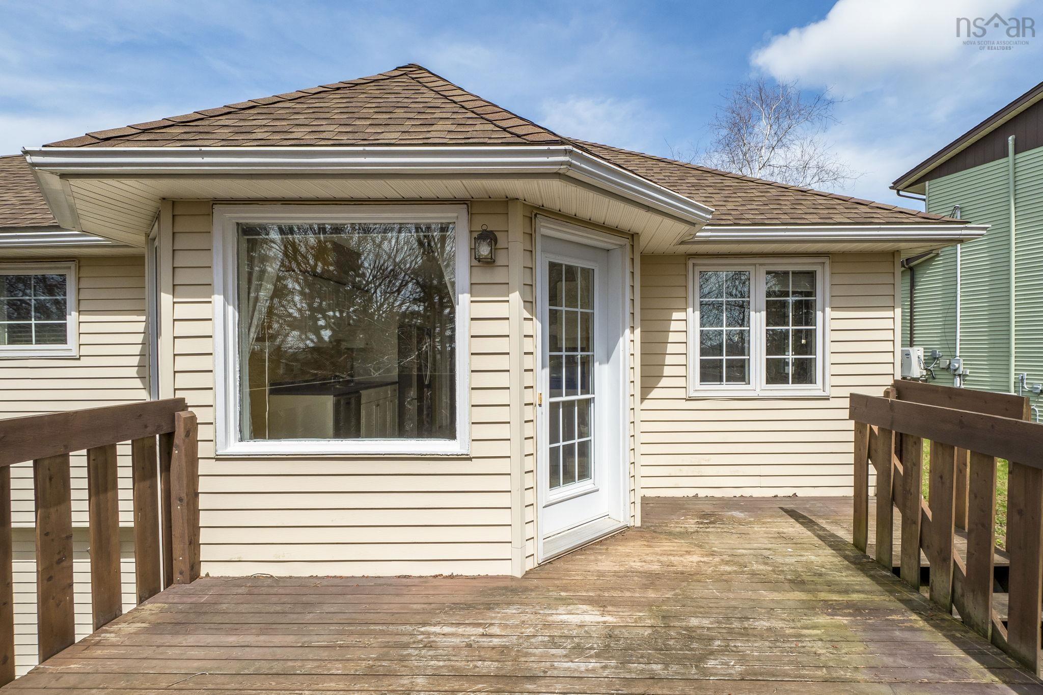 $599,900.00: 19 Columbo Drive, Dartmouth