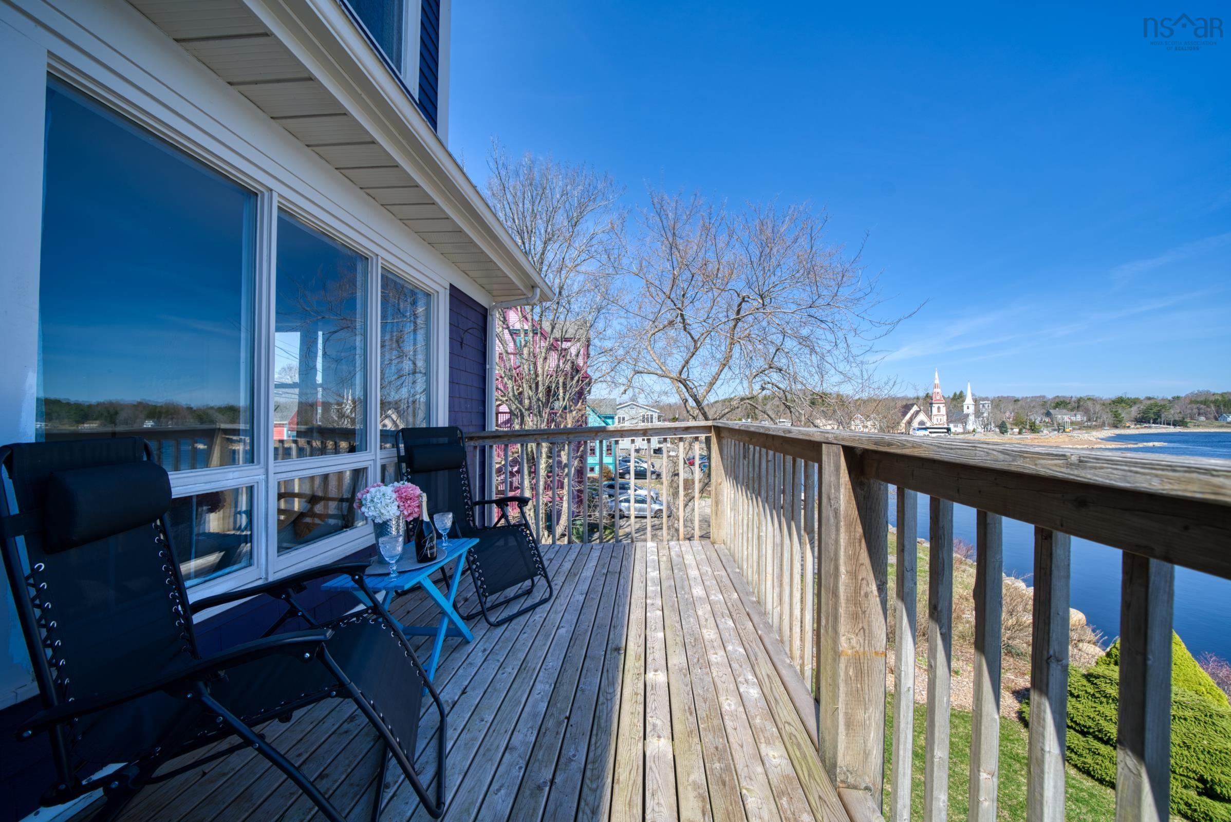 $474,900.00: 2 601 Main Street, Mahone Bay