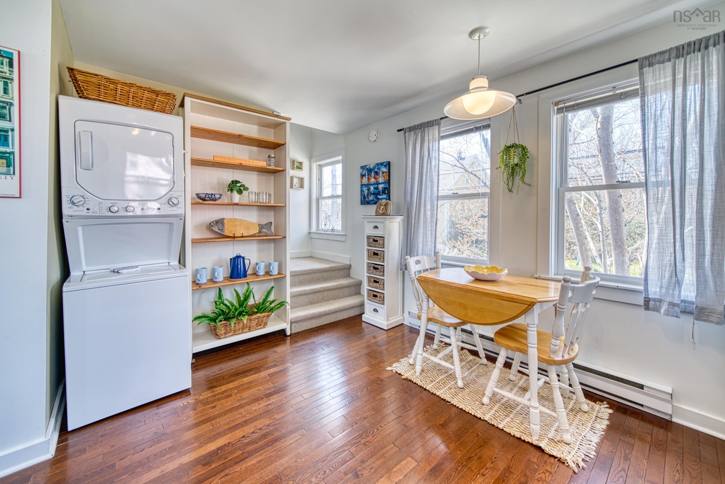 $474,900.00: 2 601 Main Street, Mahone Bay