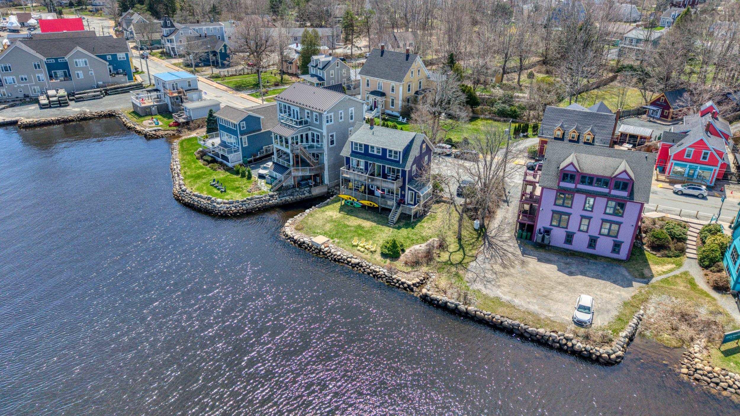 $474,900.00: 2 601 Main Street, Mahone Bay