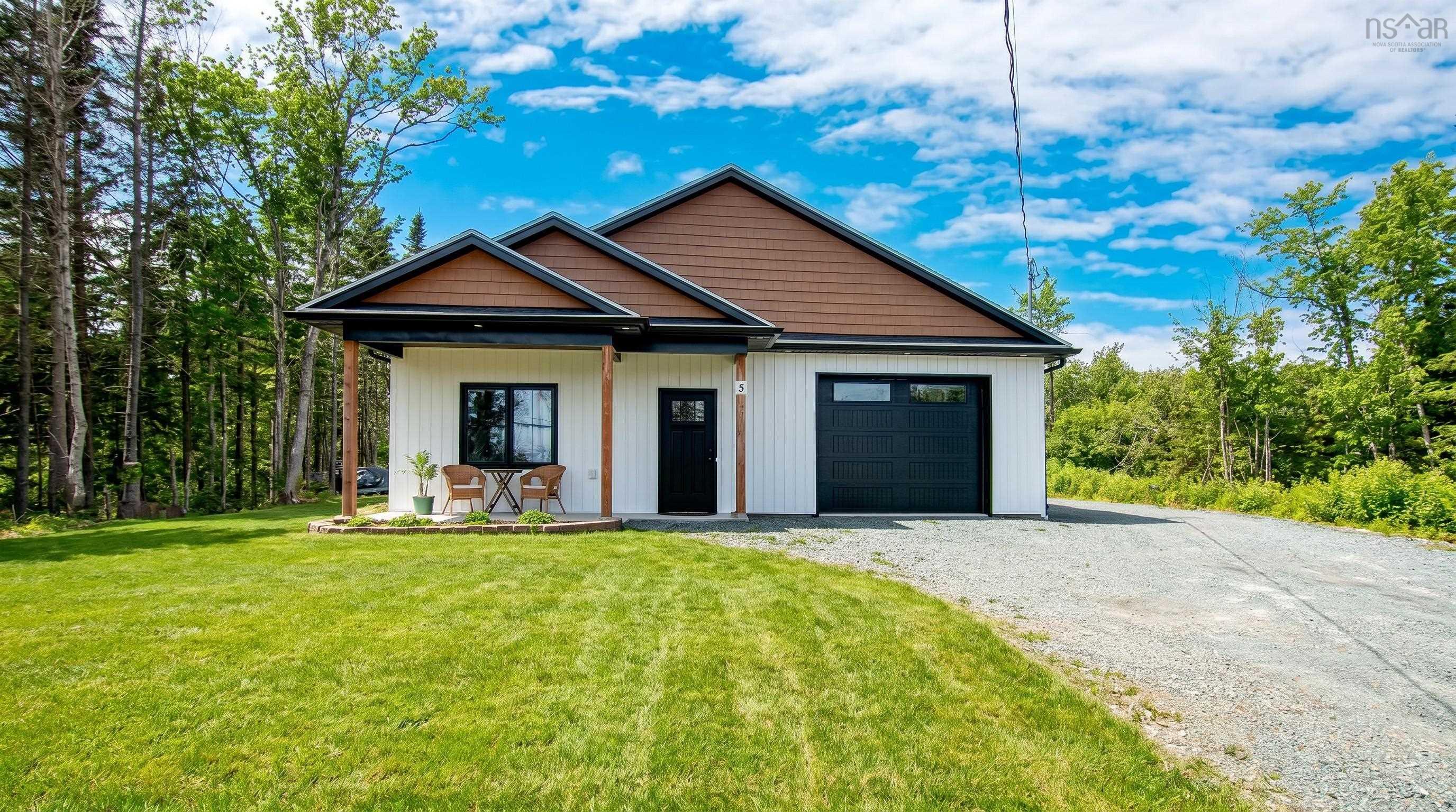 $599,900.00: 5 Harmes Drive, Eastern Passage
