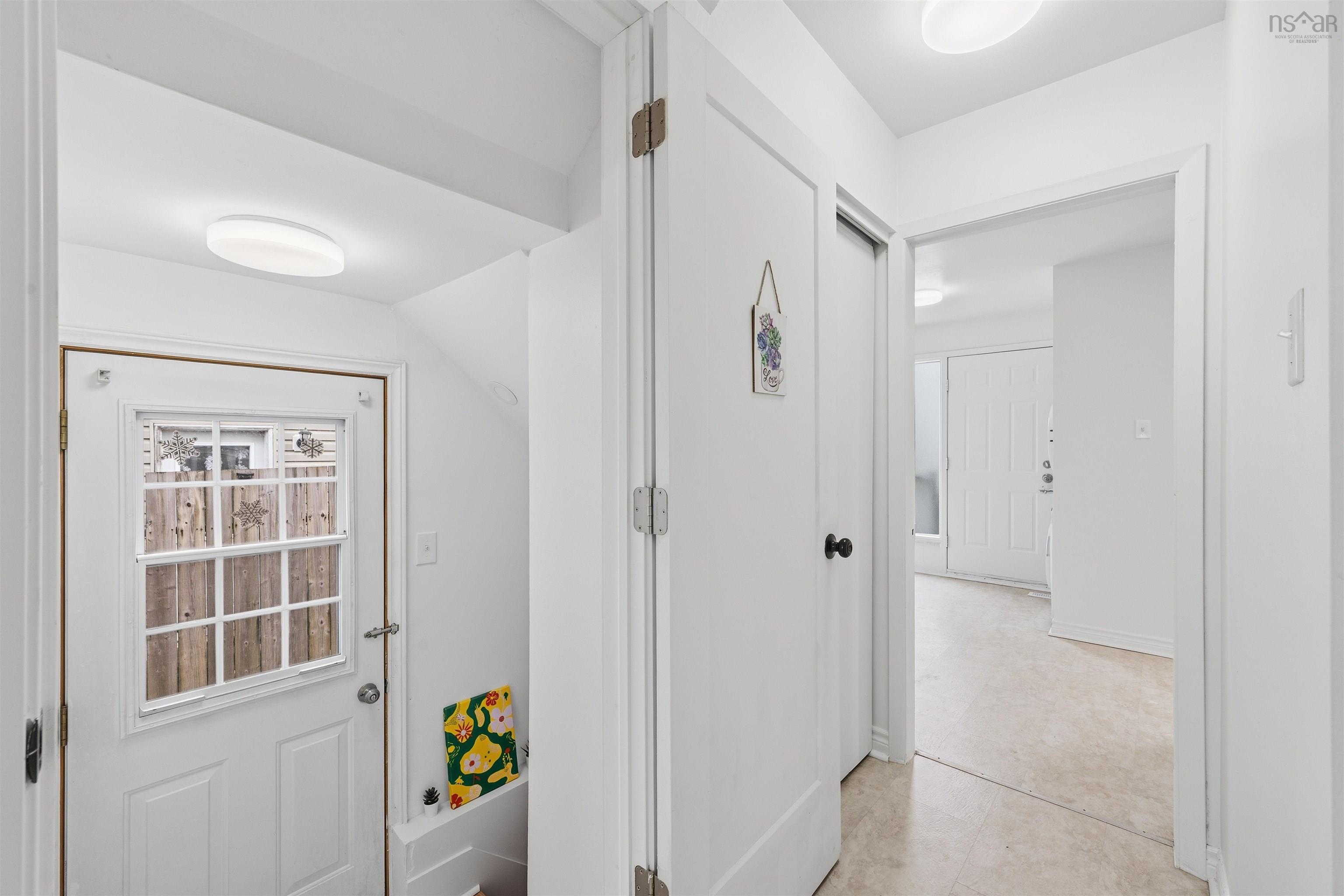 $399,900.00: 18 Roblea Drive, Dartmouth