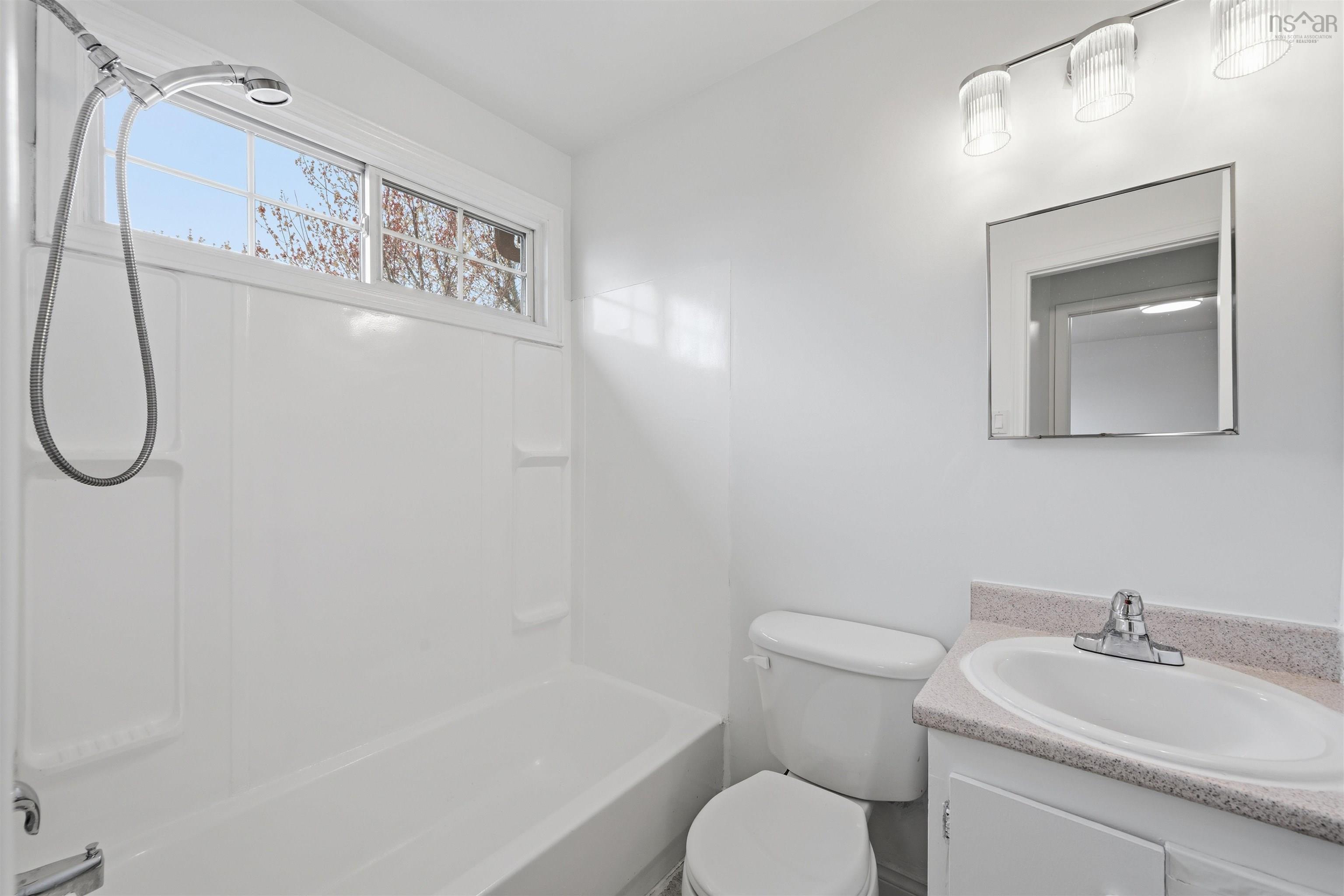 18 Roblea Drive, Dartmouth, NS (MLS 202610128)