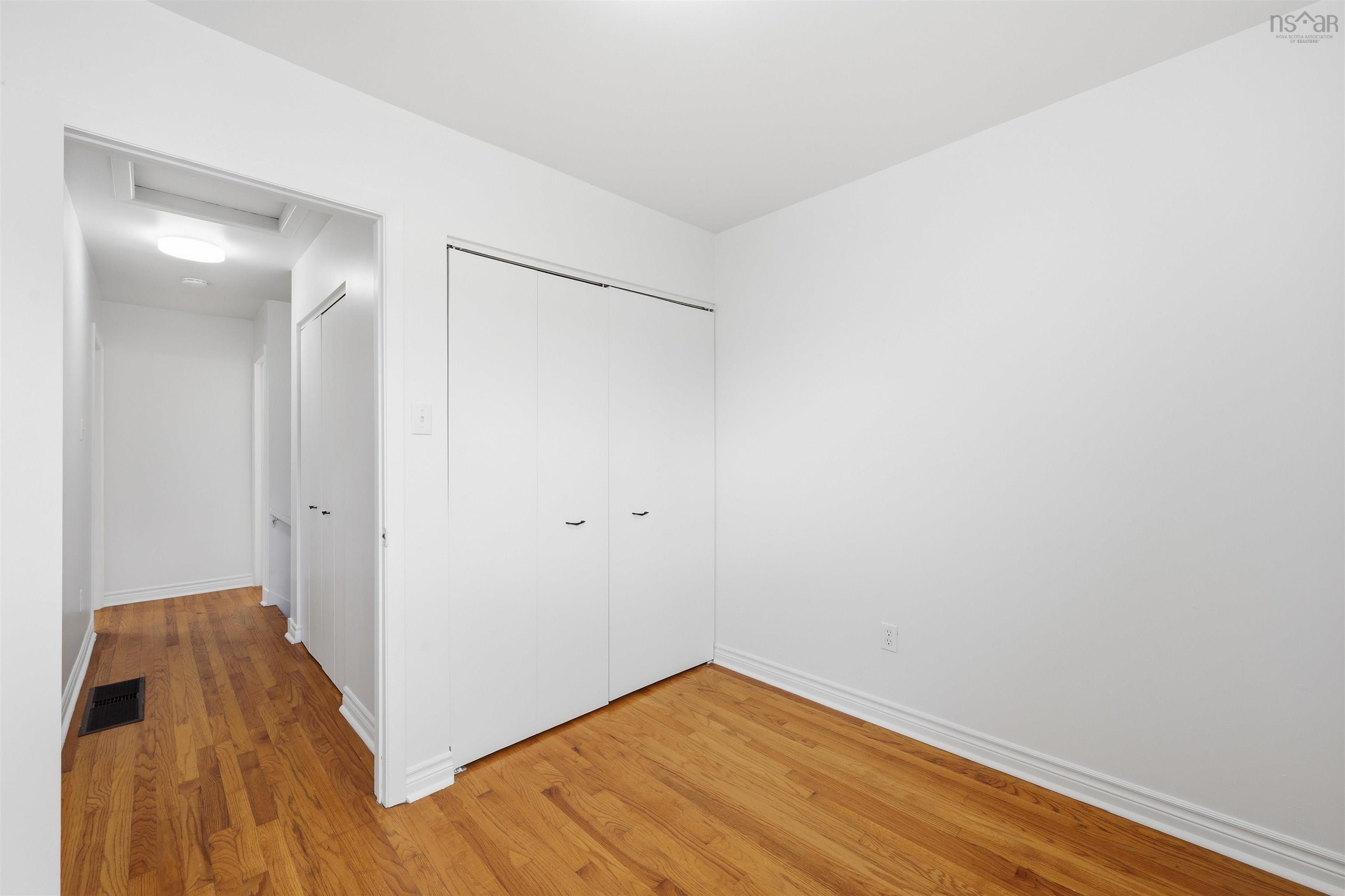 $399,900.00: 18 Roblea Drive, Dartmouth