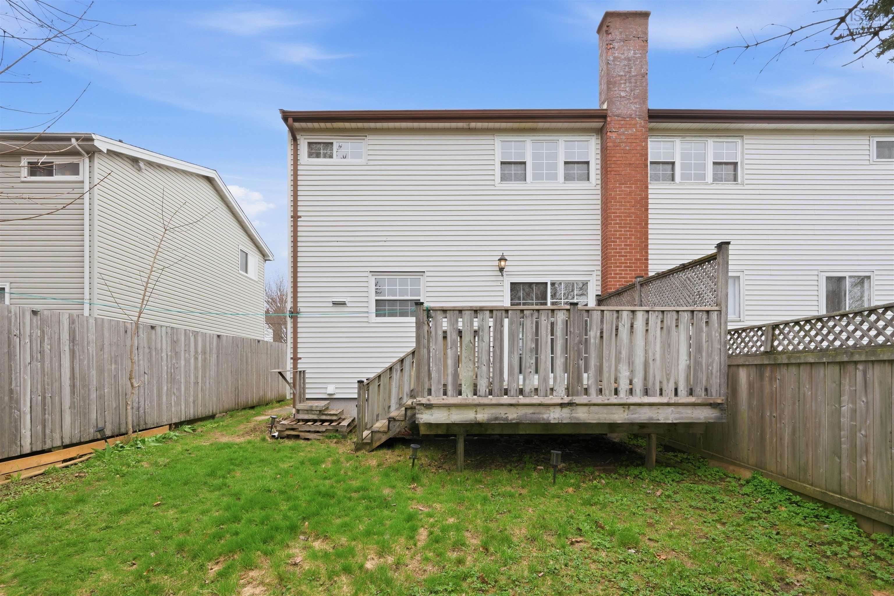 $399,900.00: 18 Roblea Drive, Dartmouth