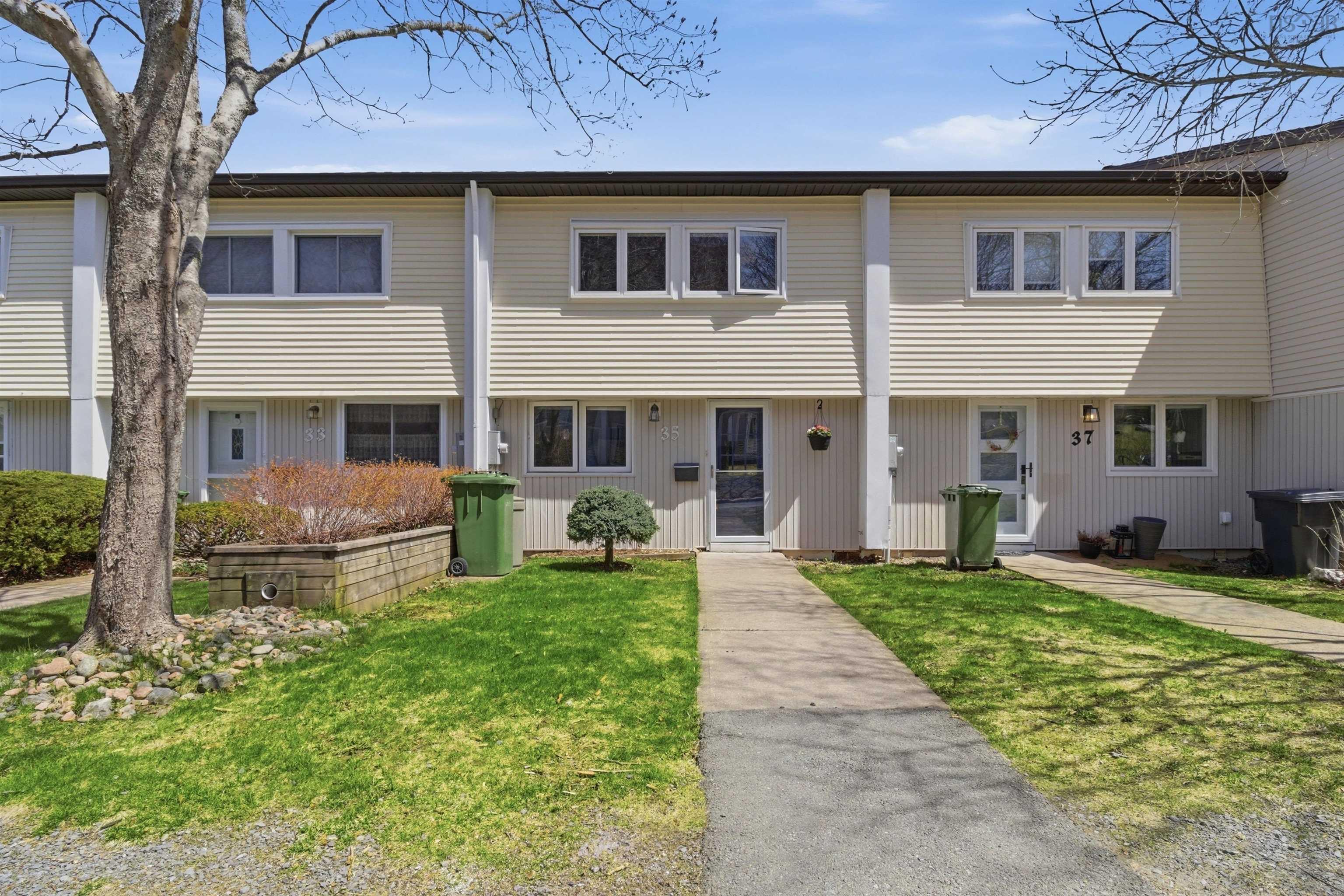 $399,900.00: 35 Limerick Road, Halifax