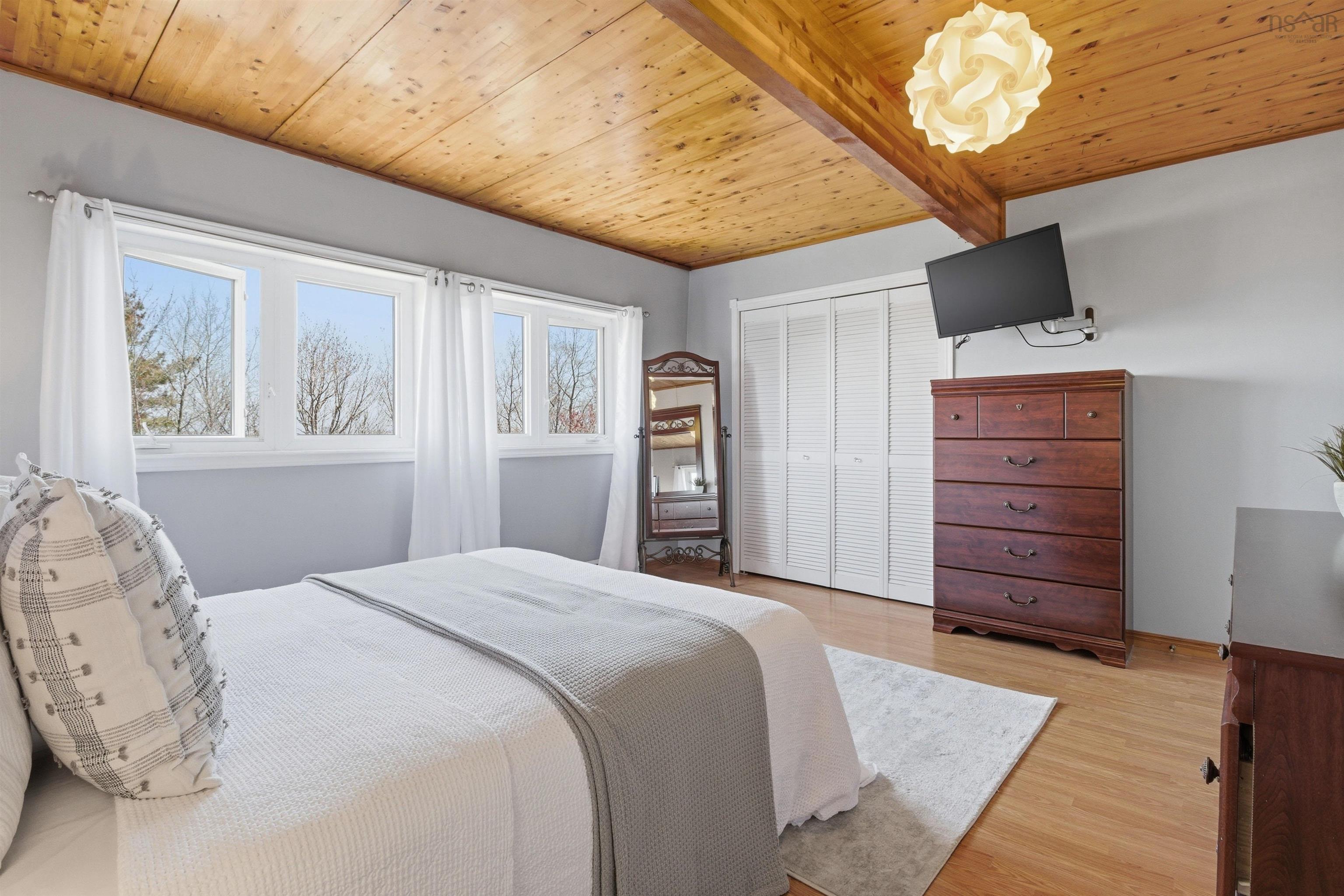 $399,900.00: 35 Limerick Road, Halifax