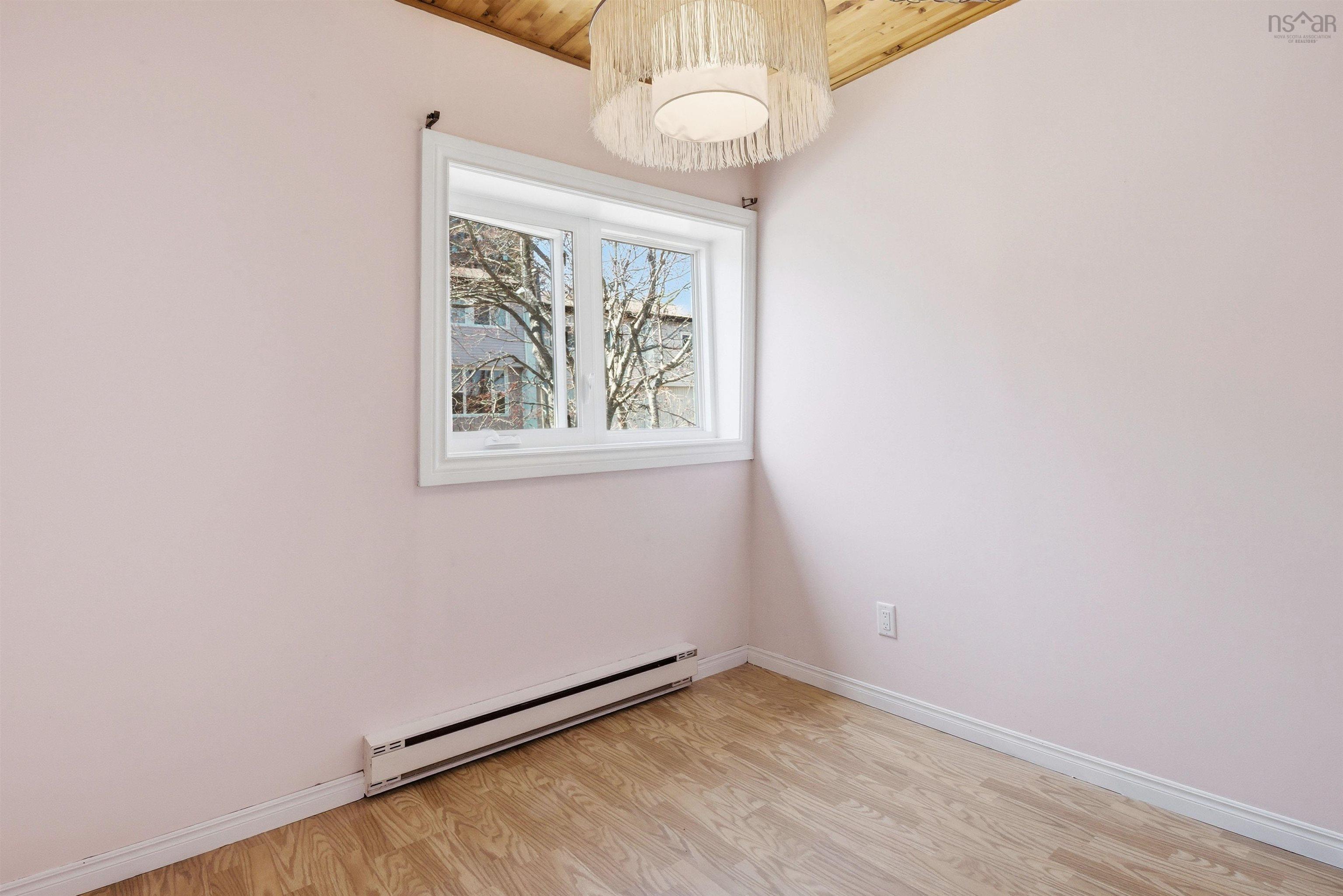 $399,900.00: 35 Limerick Road, Halifax
