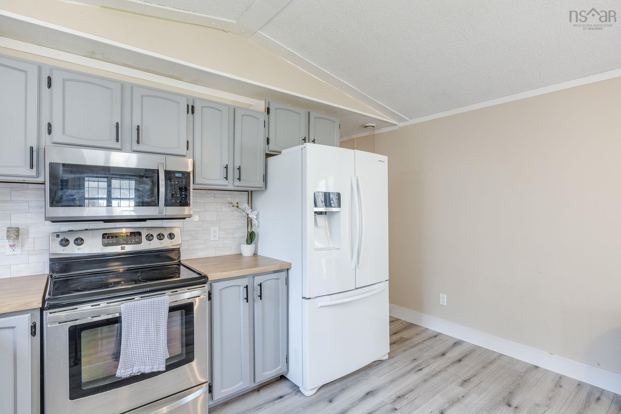 $210,000.00: 20 Maple Leaf Drive, New Minas