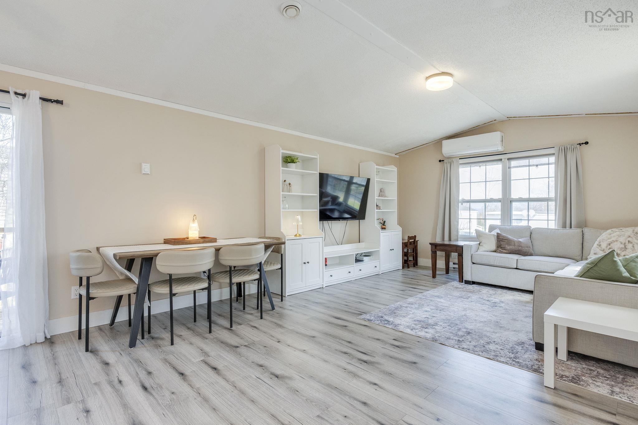 $210,000.00: 20 Maple Leaf Drive, New Minas