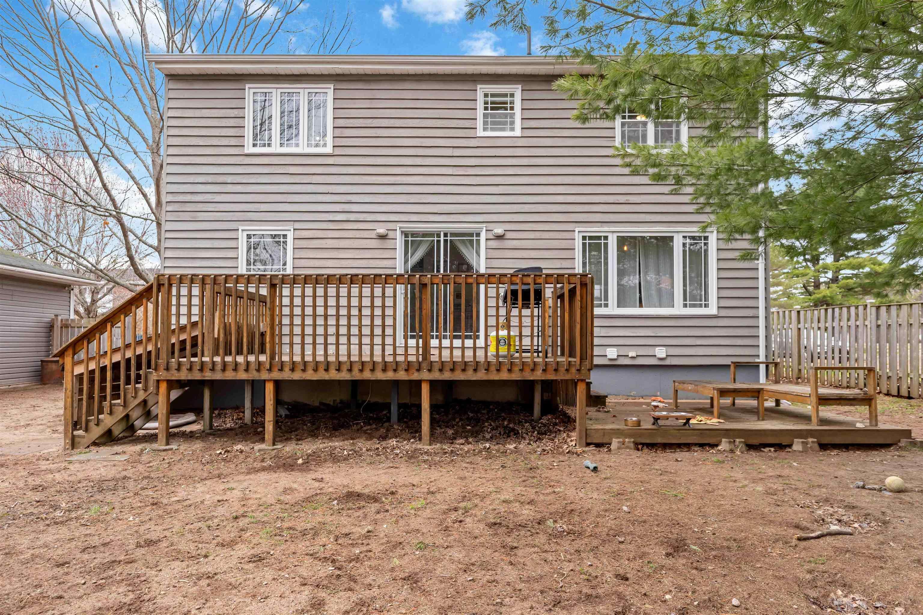 $439,500.00: 994 Aurora Crescent, Greenwood