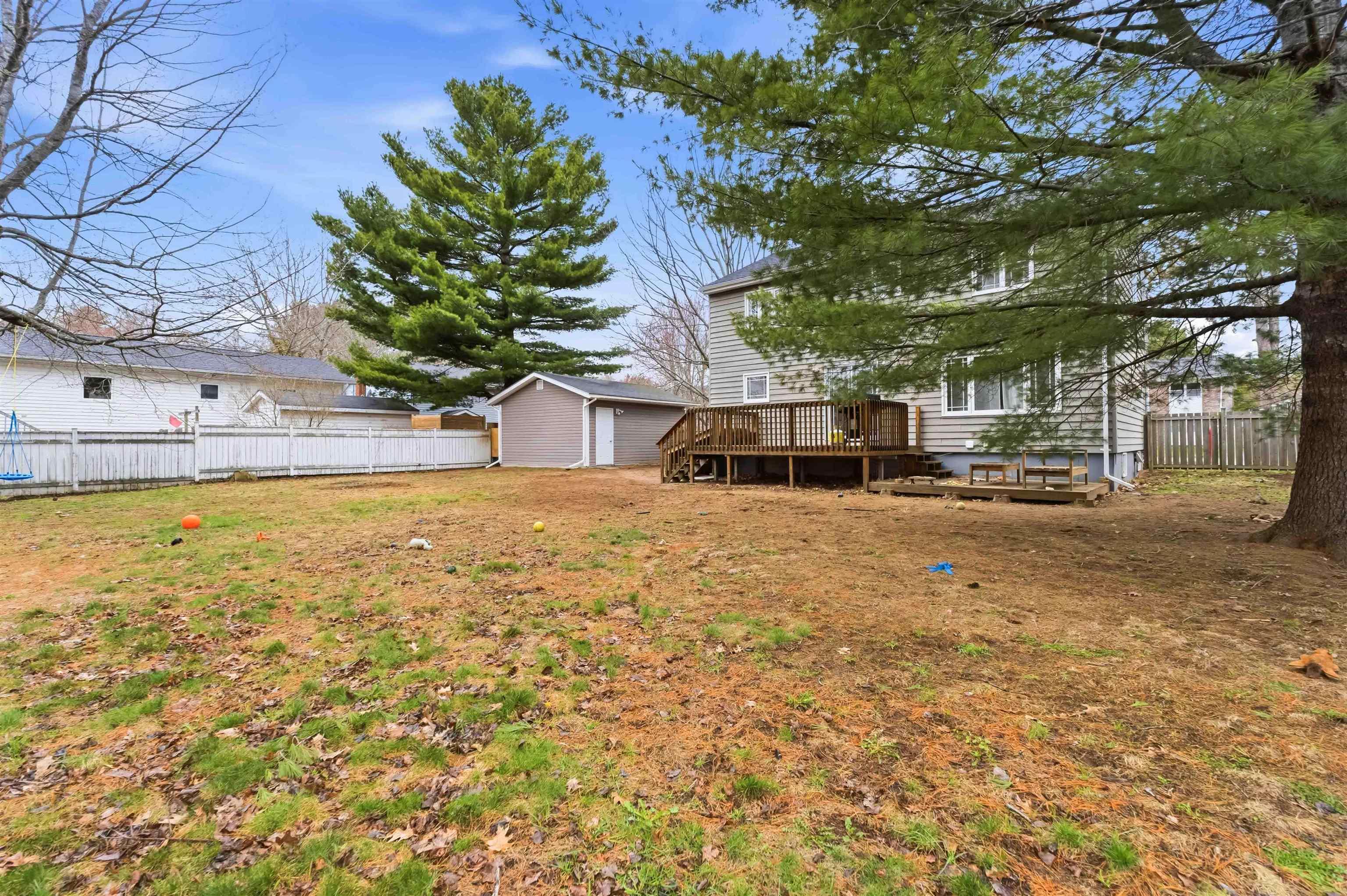 $439,500.00: 994 Aurora Crescent, Greenwood