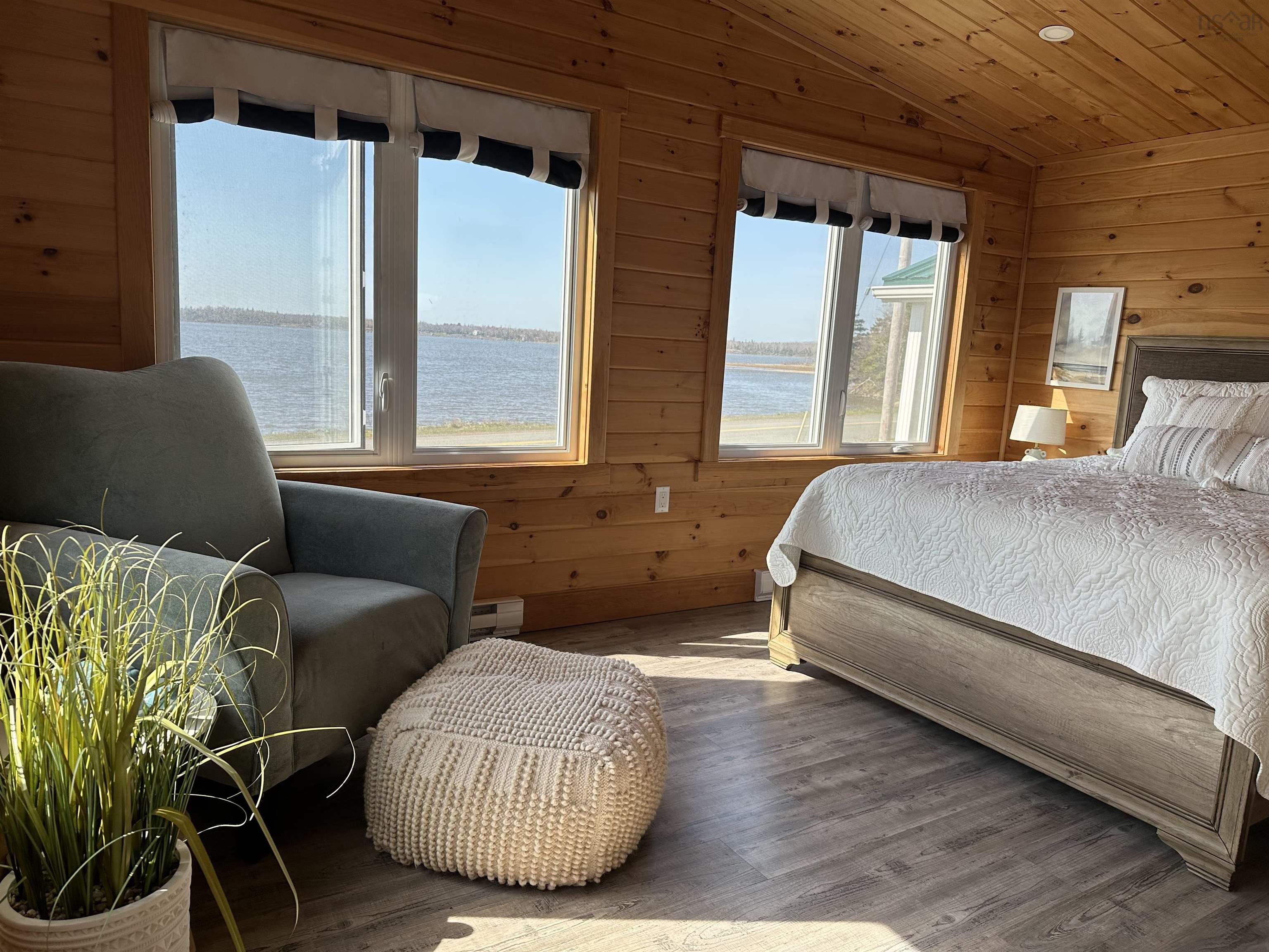 $339,000.00: 565 Caribou Island Road, Caribou Island