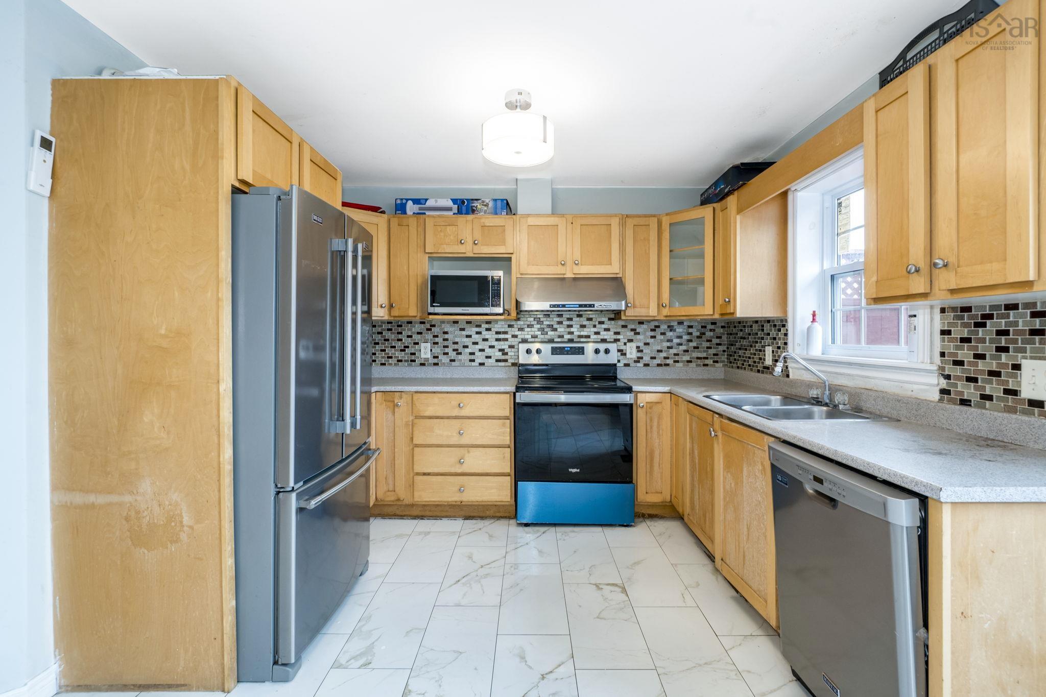 16 Prestwick Close, Clayton Park, NS (MLS 202610161)