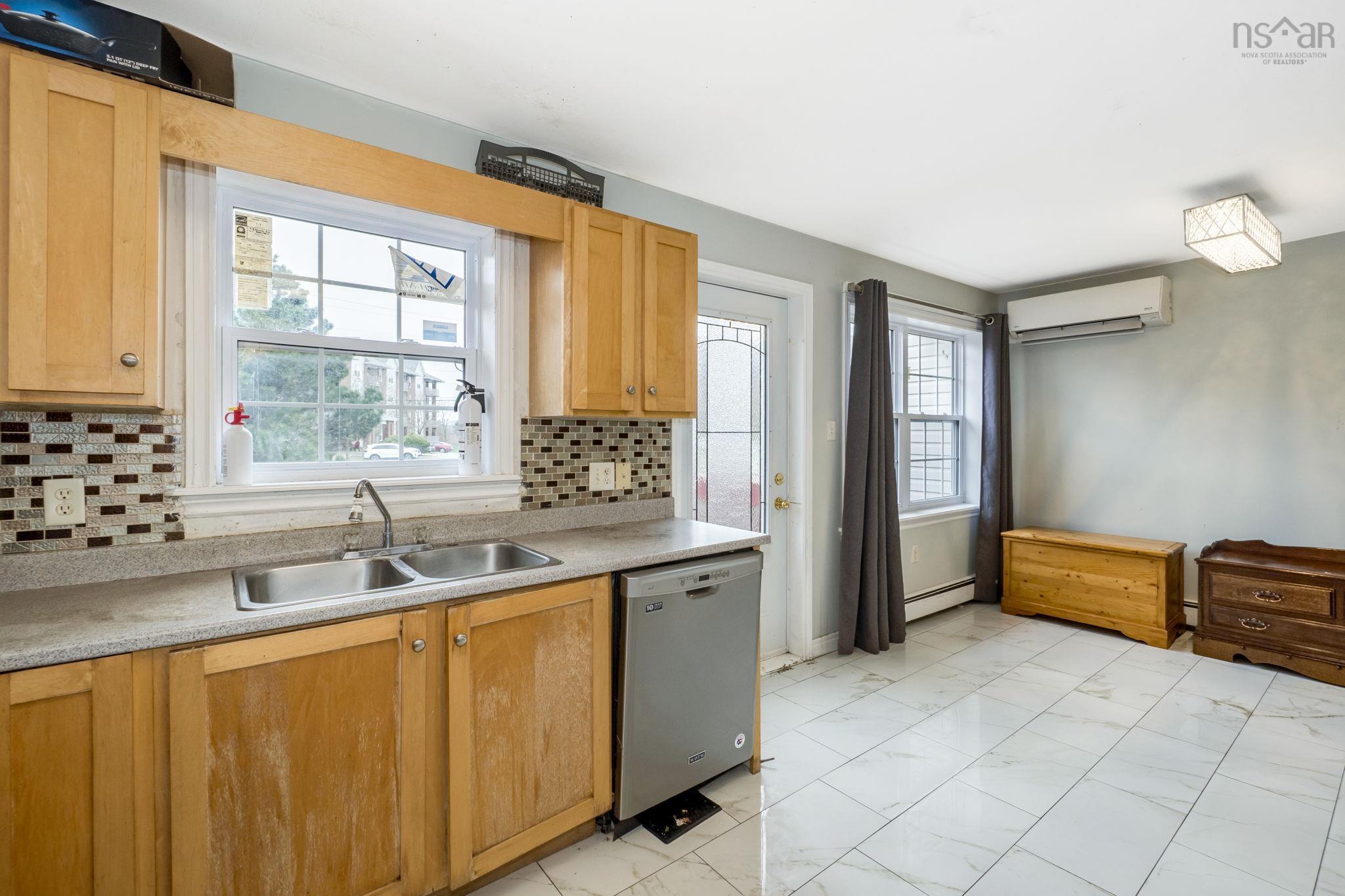 16 Prestwick Close, Clayton Park, NS (MLS 202610161)