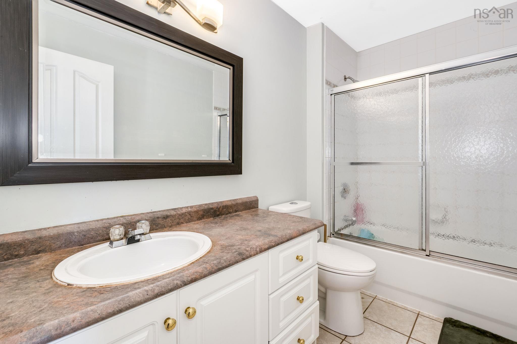 16 Prestwick Close, Clayton Park, NS (MLS 202610161)