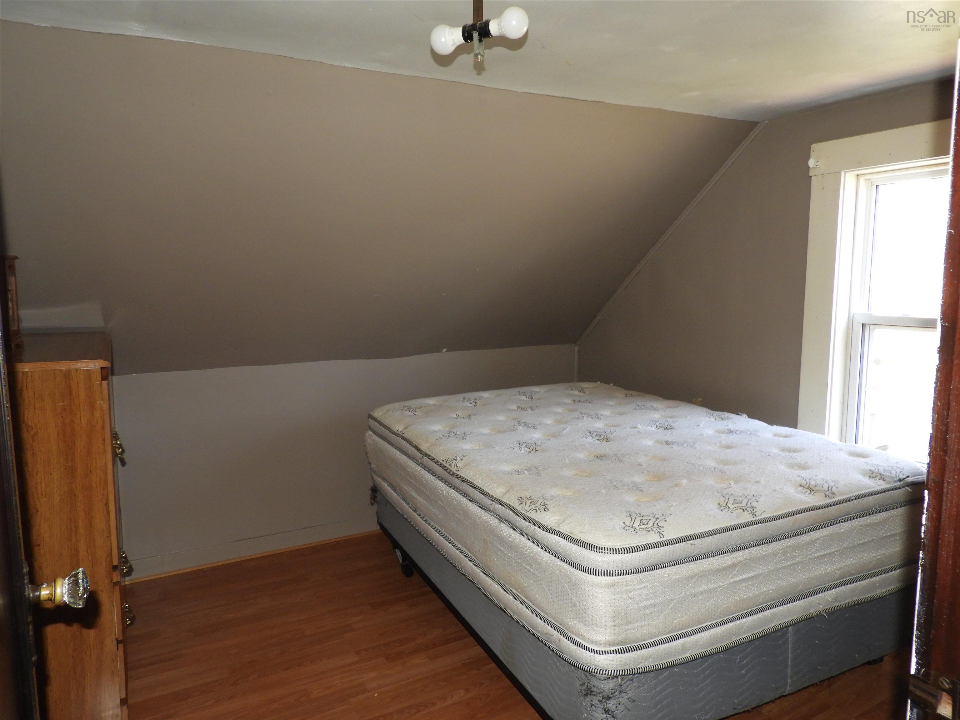 $199,900.00: 767 Mill Road, Mill Road