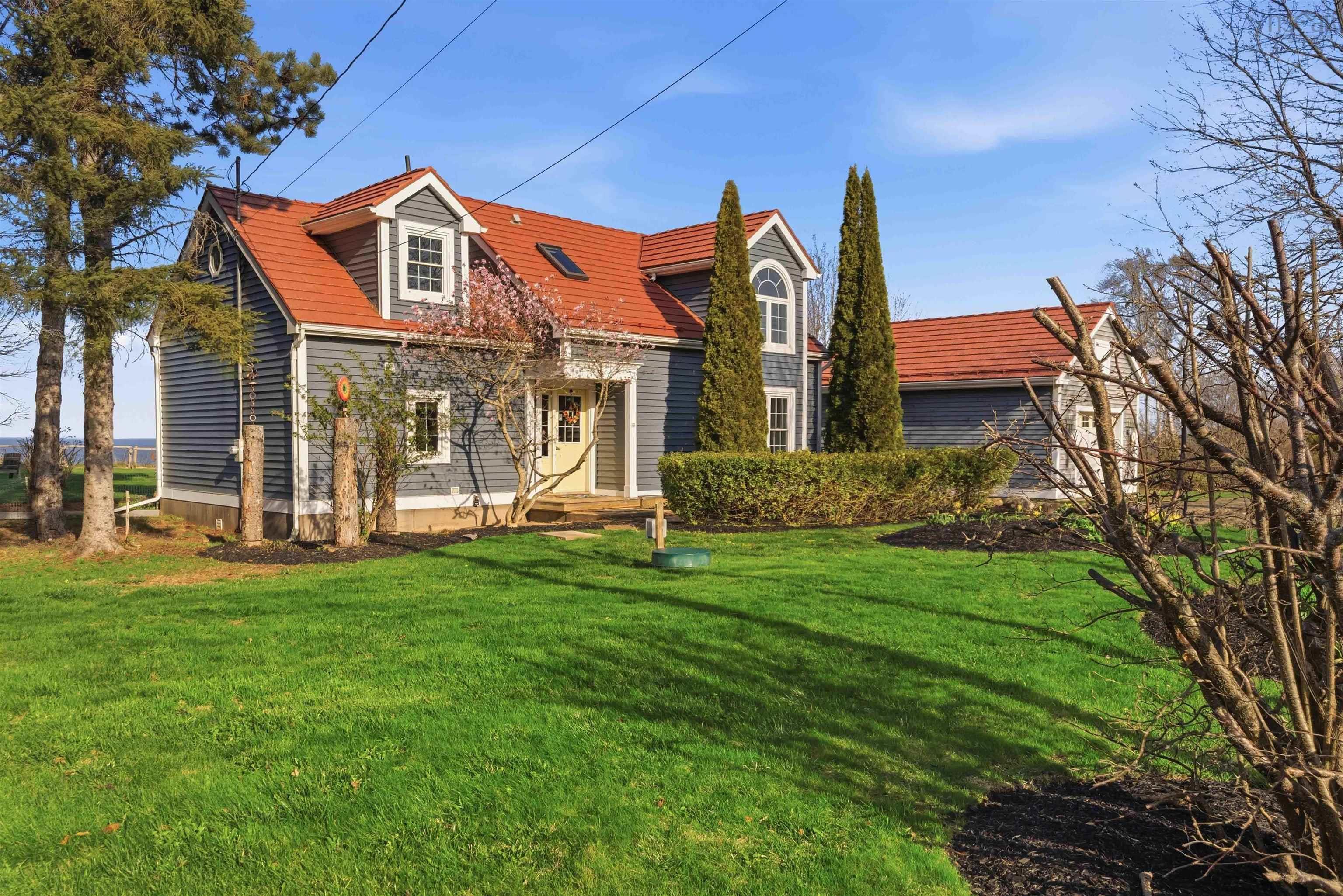 $549,900.00: 79 Blomidon Crescent, Lower Blomidon