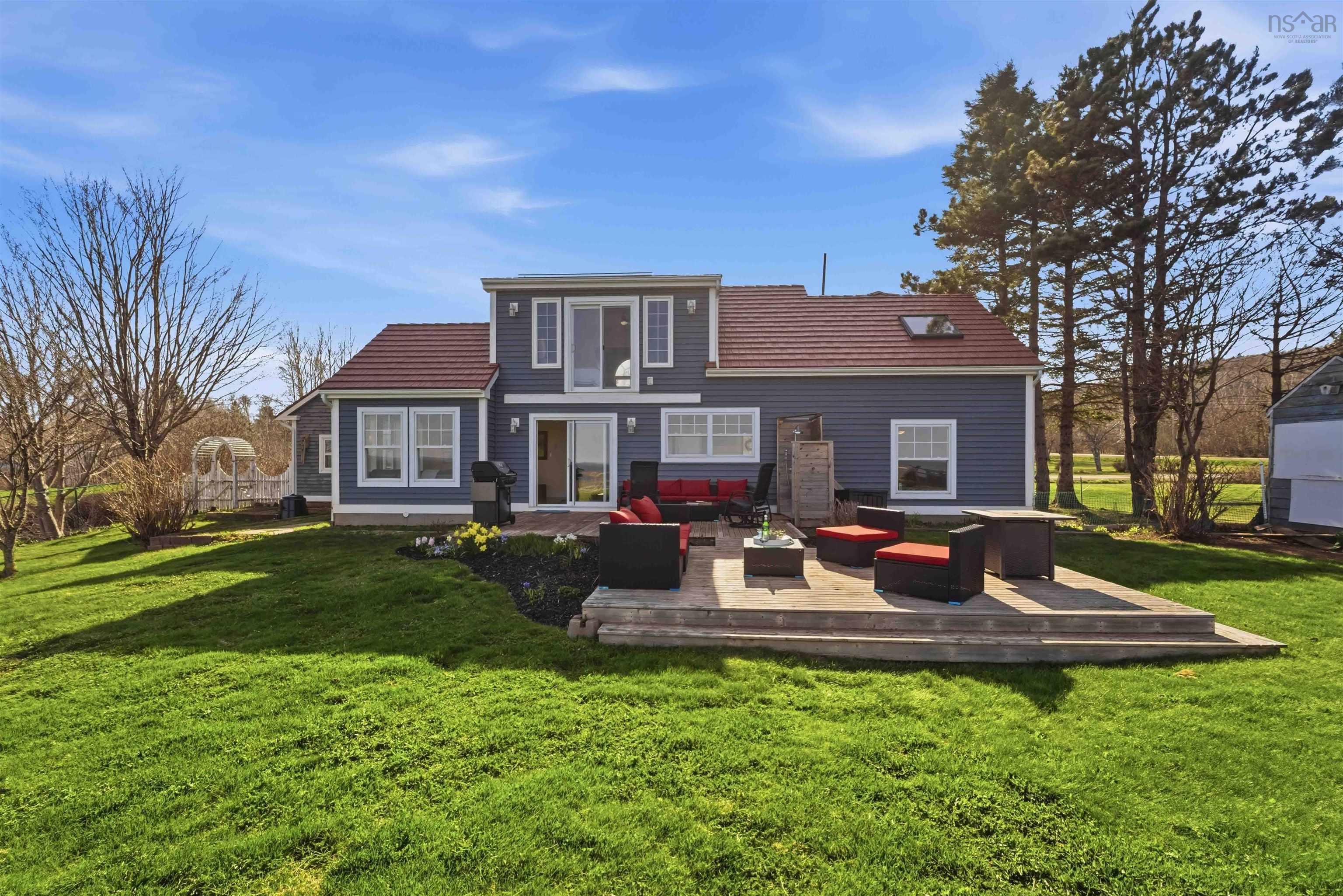 $549,900.00: 79 Blomidon Crescent, Lower Blomidon