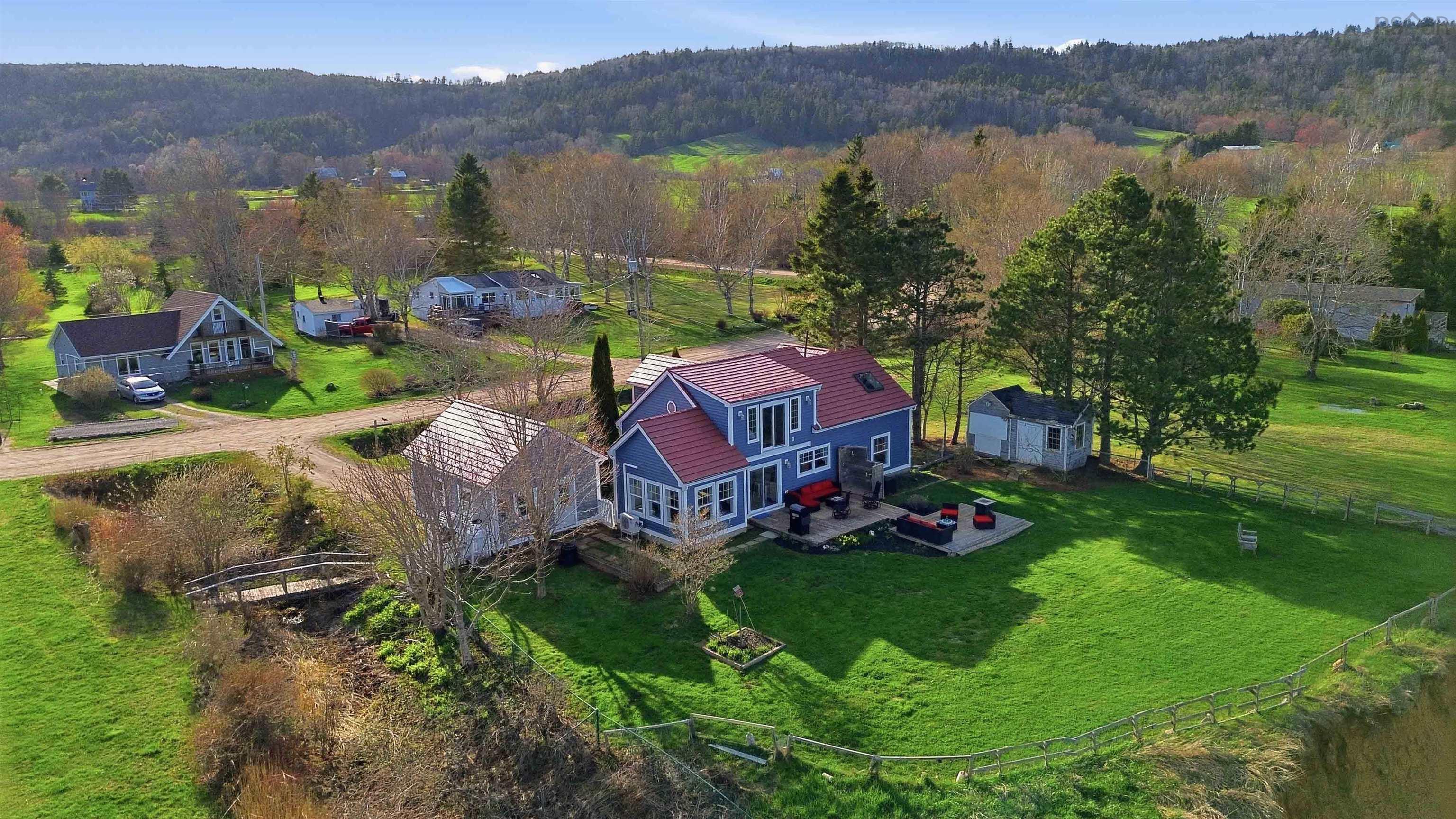 $549,900.00: 79 Blomidon Crescent, Lower Blomidon