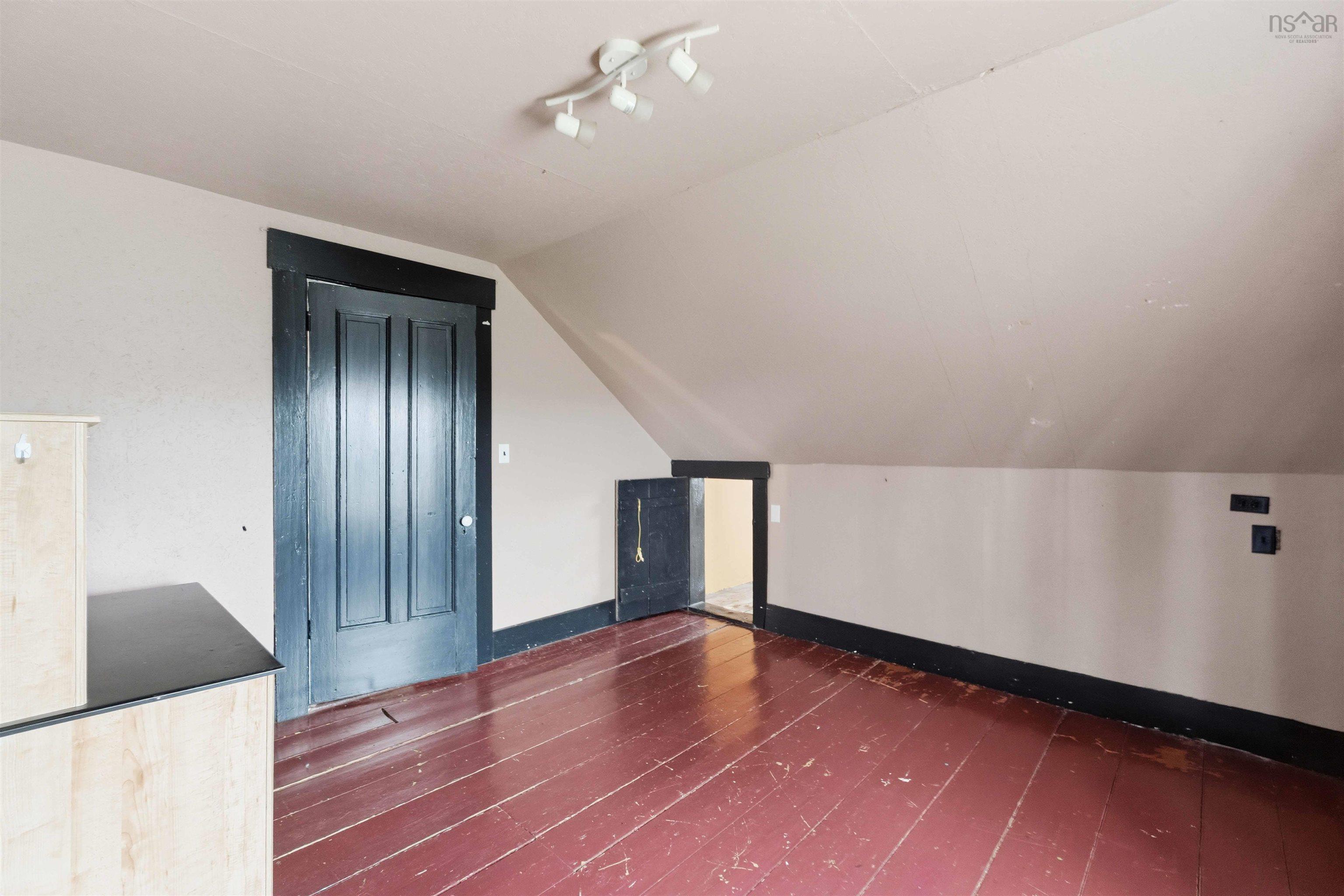 $275,000.00: 2622 Black Rock Road, Grafton