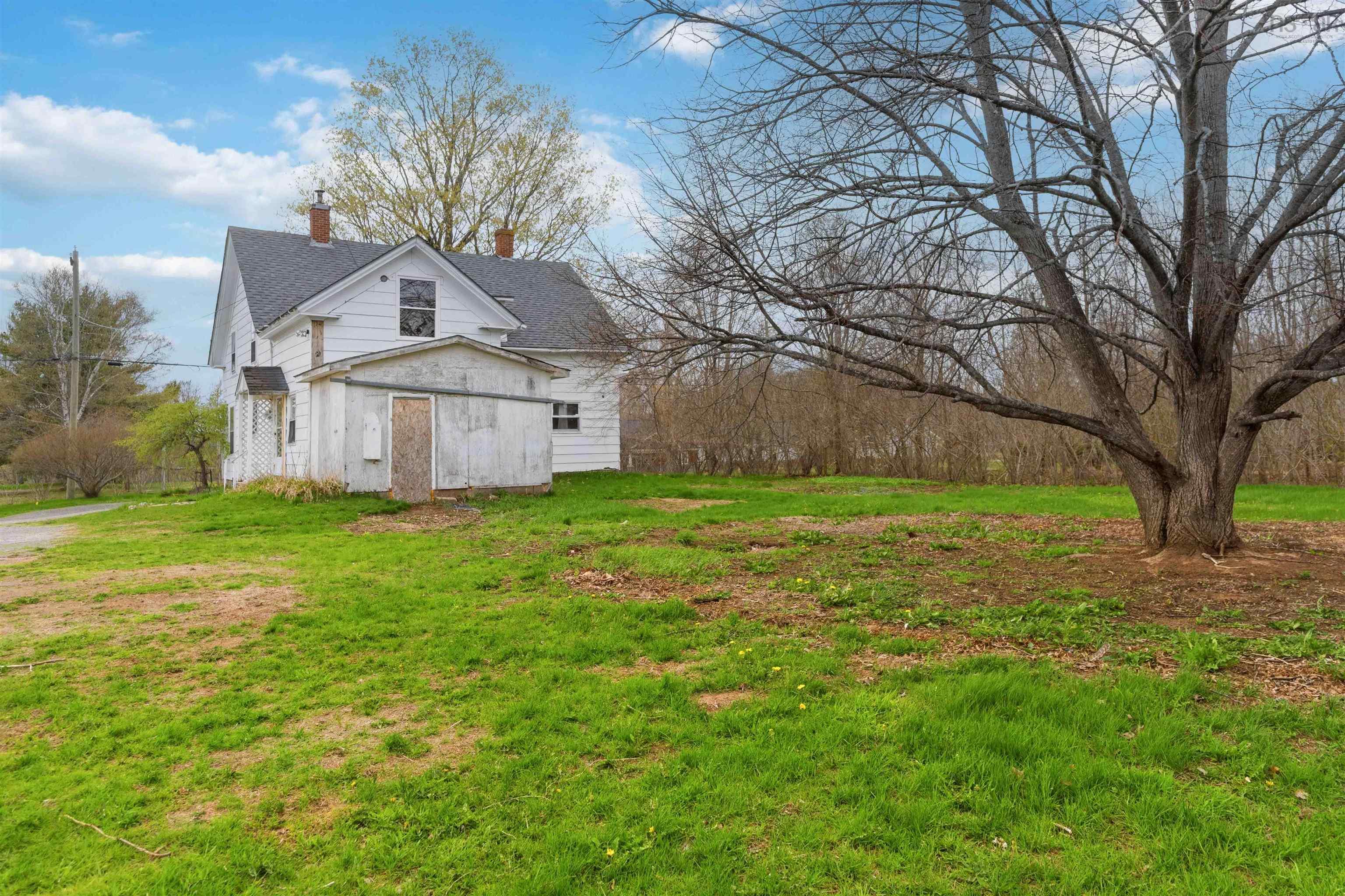 $275,000.00: 2622 Black Rock Road, Grafton