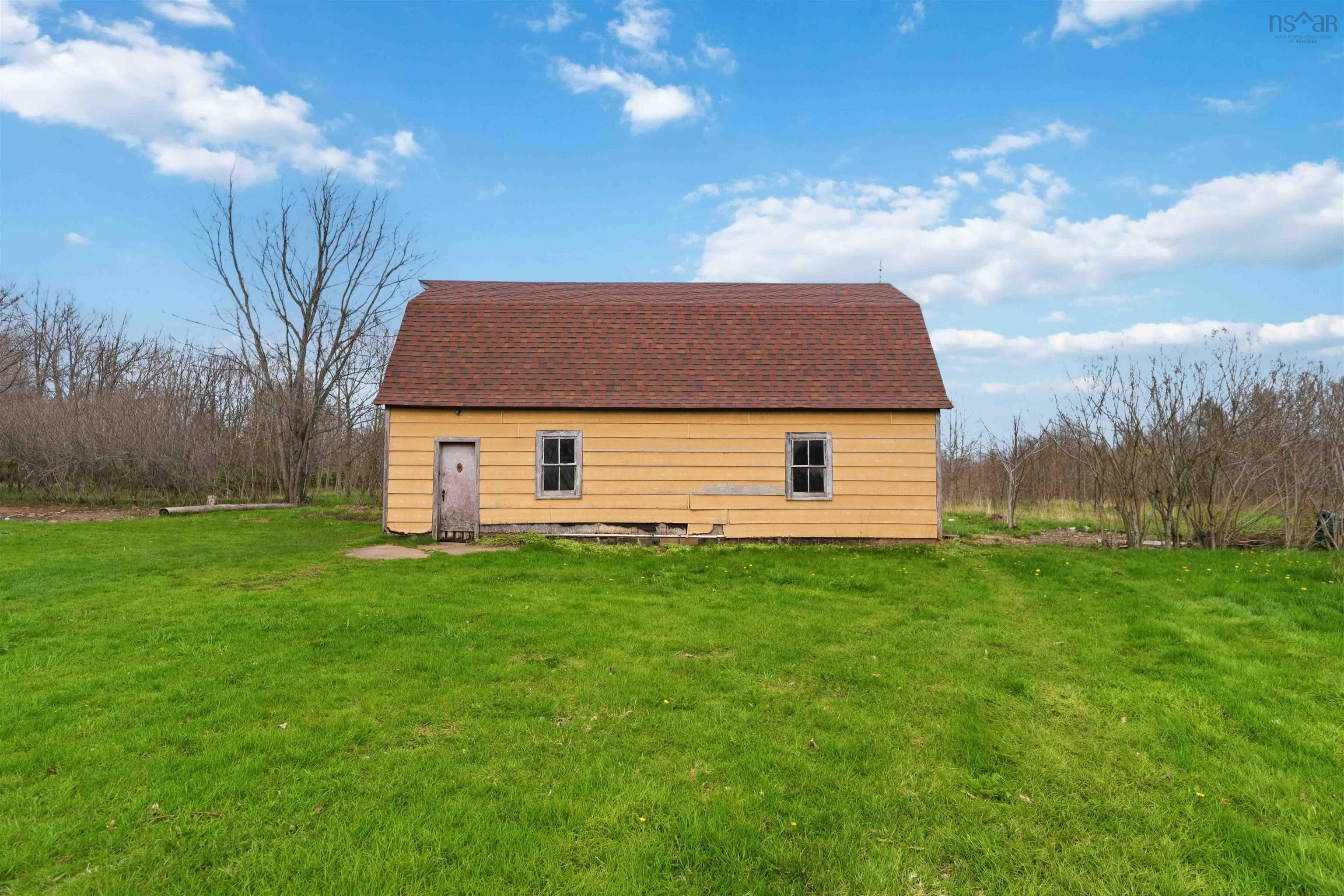 $275,000.00: 2622 Black Rock Road, Grafton