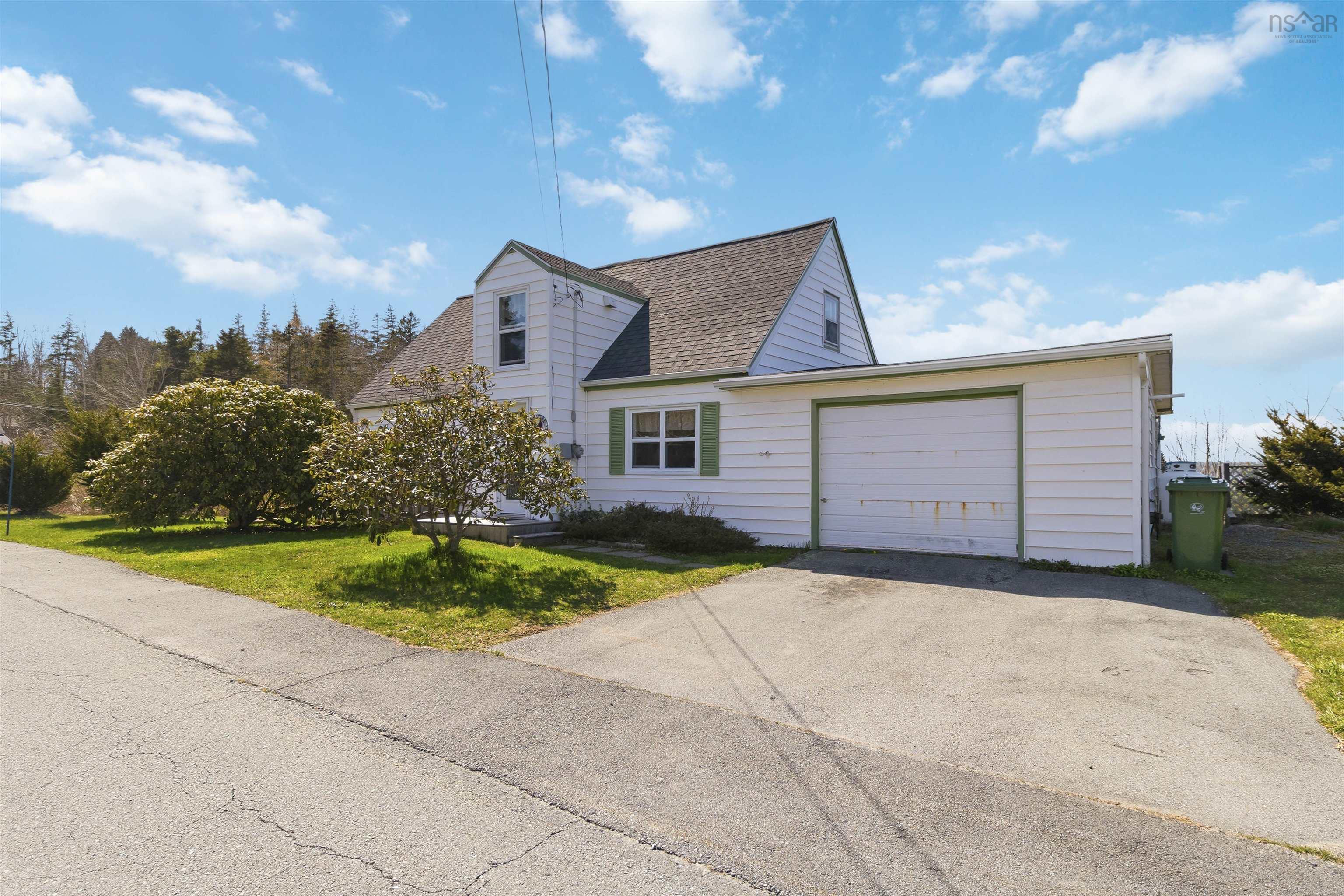 $449,900.00: 1553 Port Medway Road, Port Medway