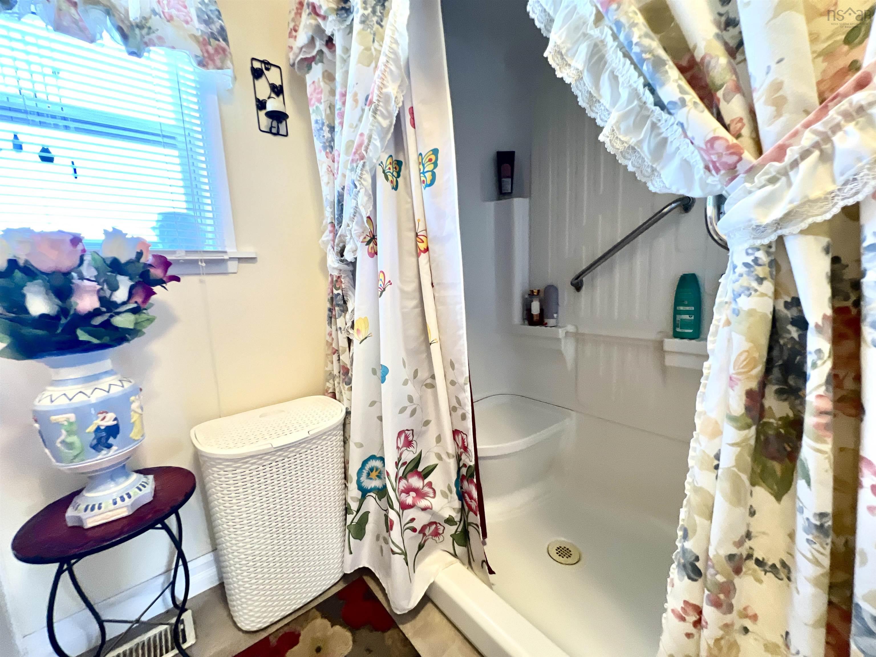 $199,900.00: 15014 Cabot trail, Chéticamp