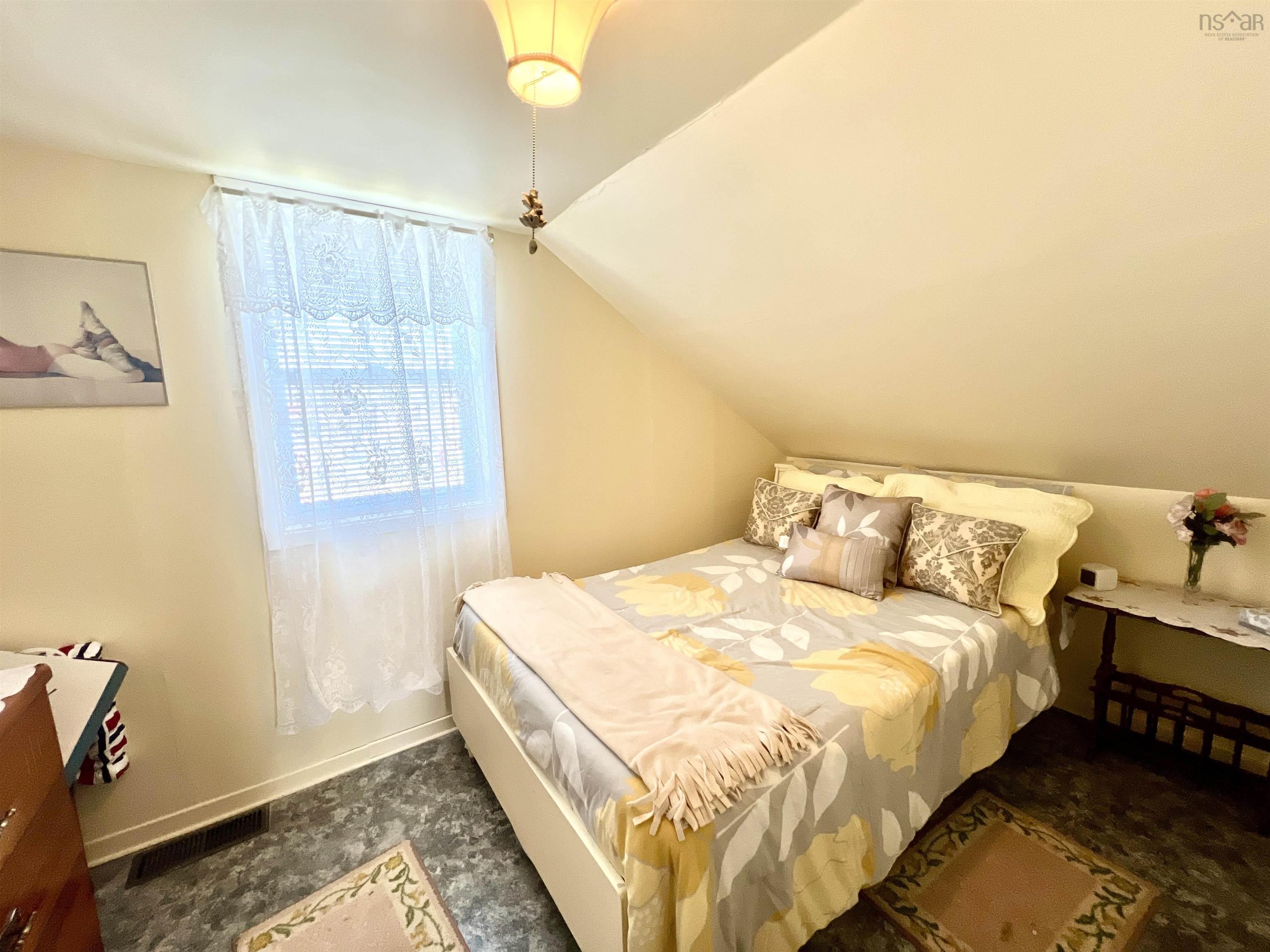 $199,900.00: 15014 Cabot trail, Chéticamp