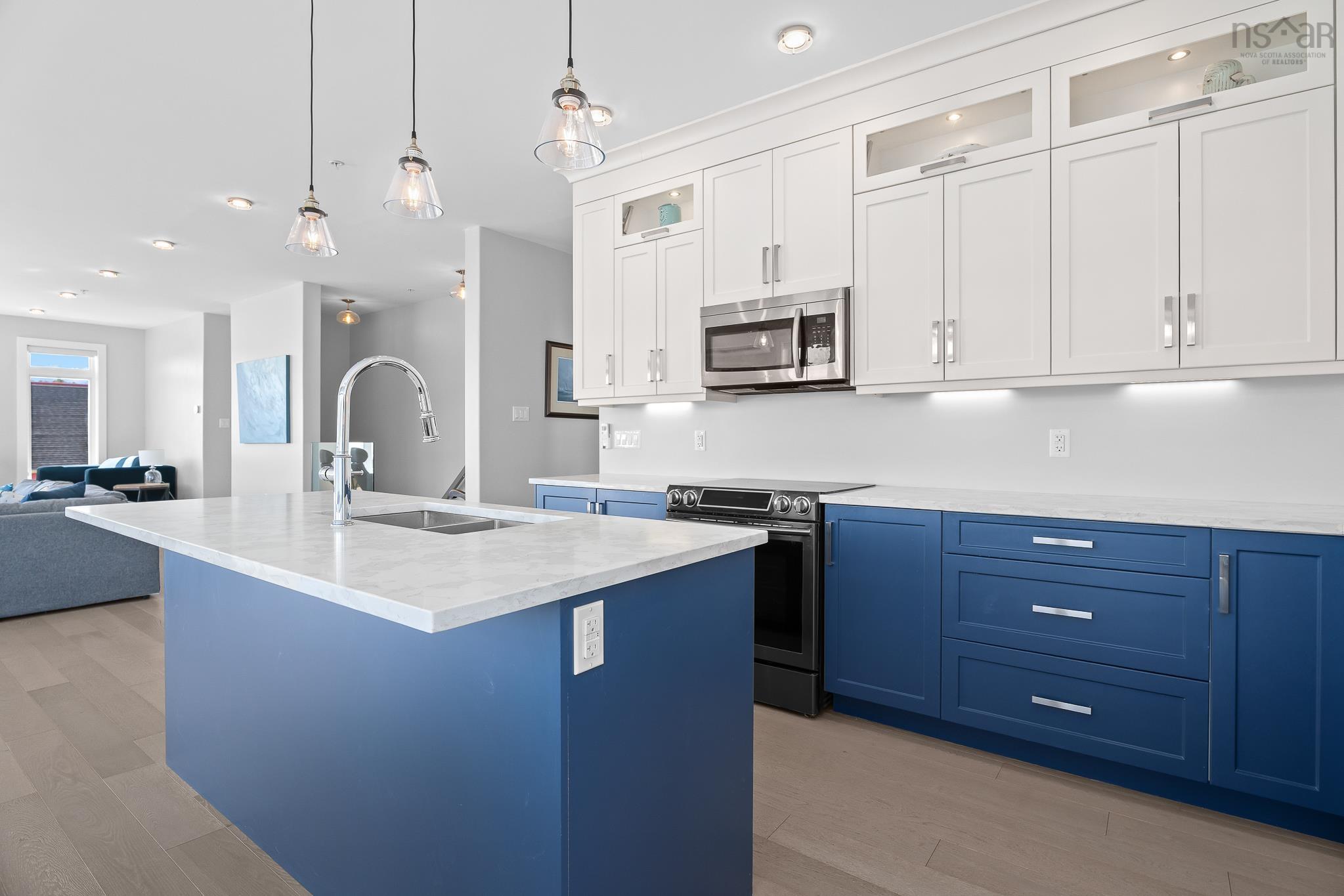 $1,175,000.00: 5 629 Main Street, Mahone Bay