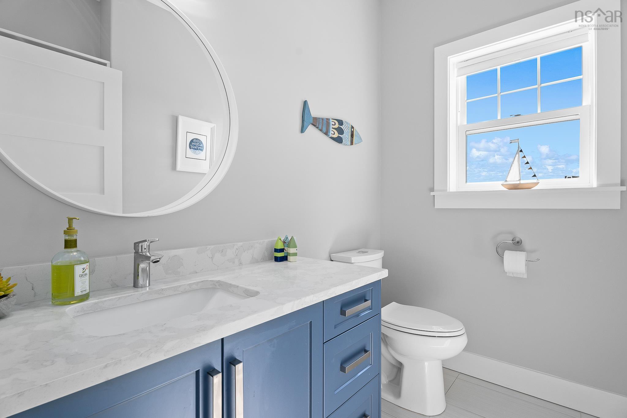 $1,175,000.00: 5 629 Main Street, Mahone Bay